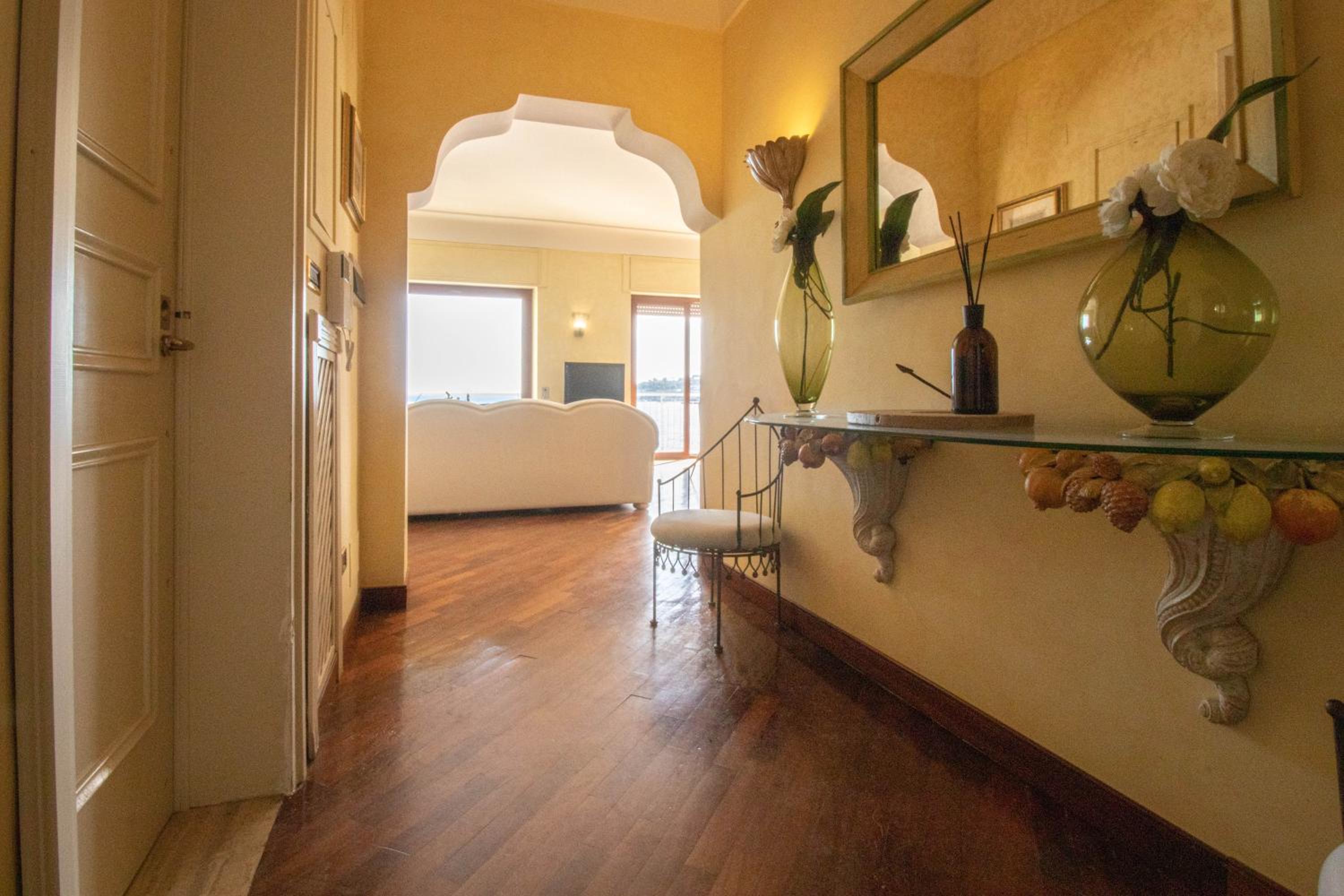 Appartamento da sogno con spiaggia a Posillipo