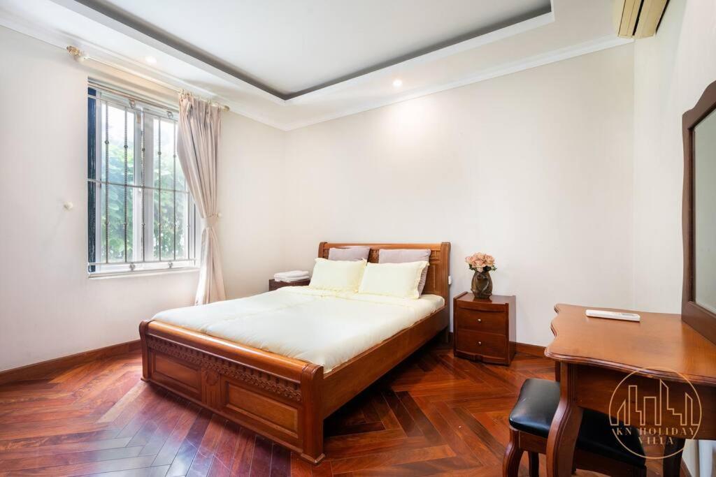 KN1 HOLIDAY VILLA