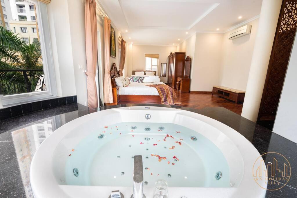 KN1 HOLIDAY VILLA