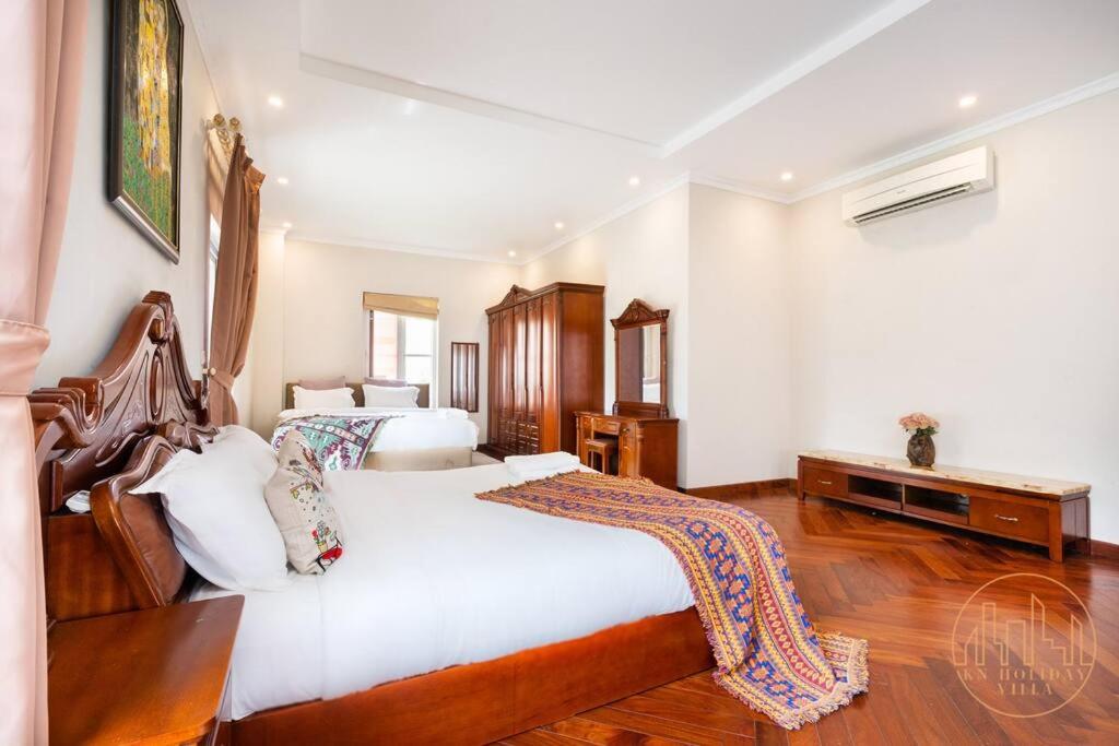 KN1 HOLIDAY VILLA