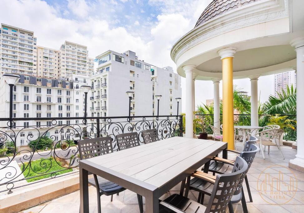 KN1 HOLIDAY VILLA
