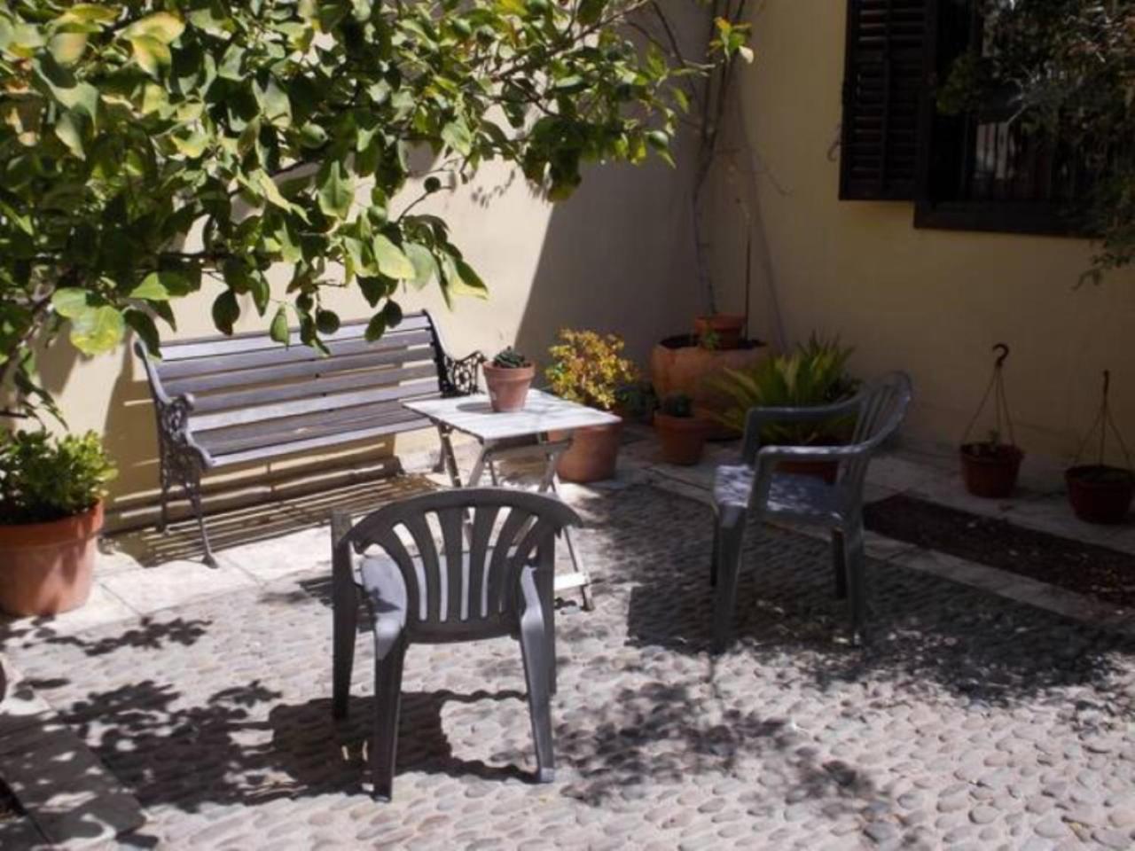 Hotel Studio in the Old City of Nicosia - Image 1