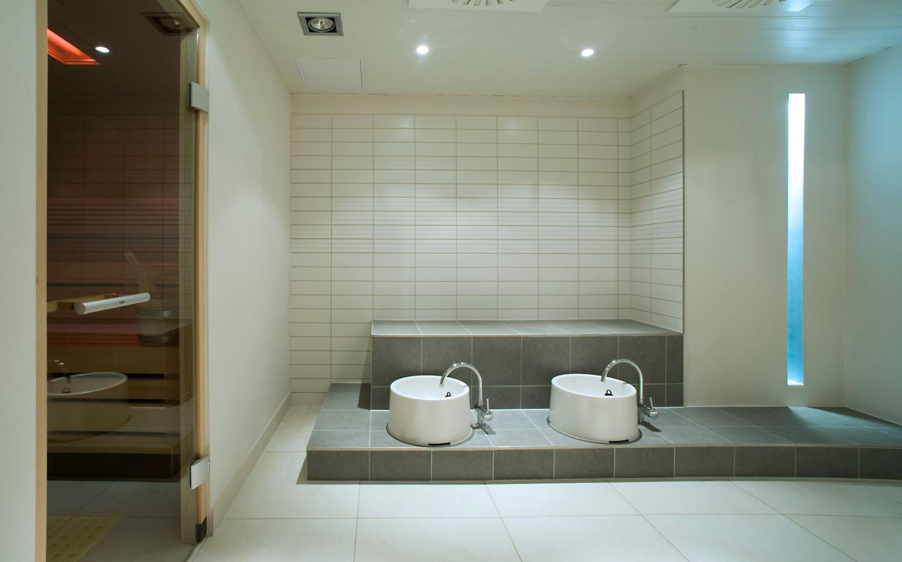 Neuss Vacations - Crowne Plaza Dusseldorf - Neuss, ein IHG Hotel - Property Image 10