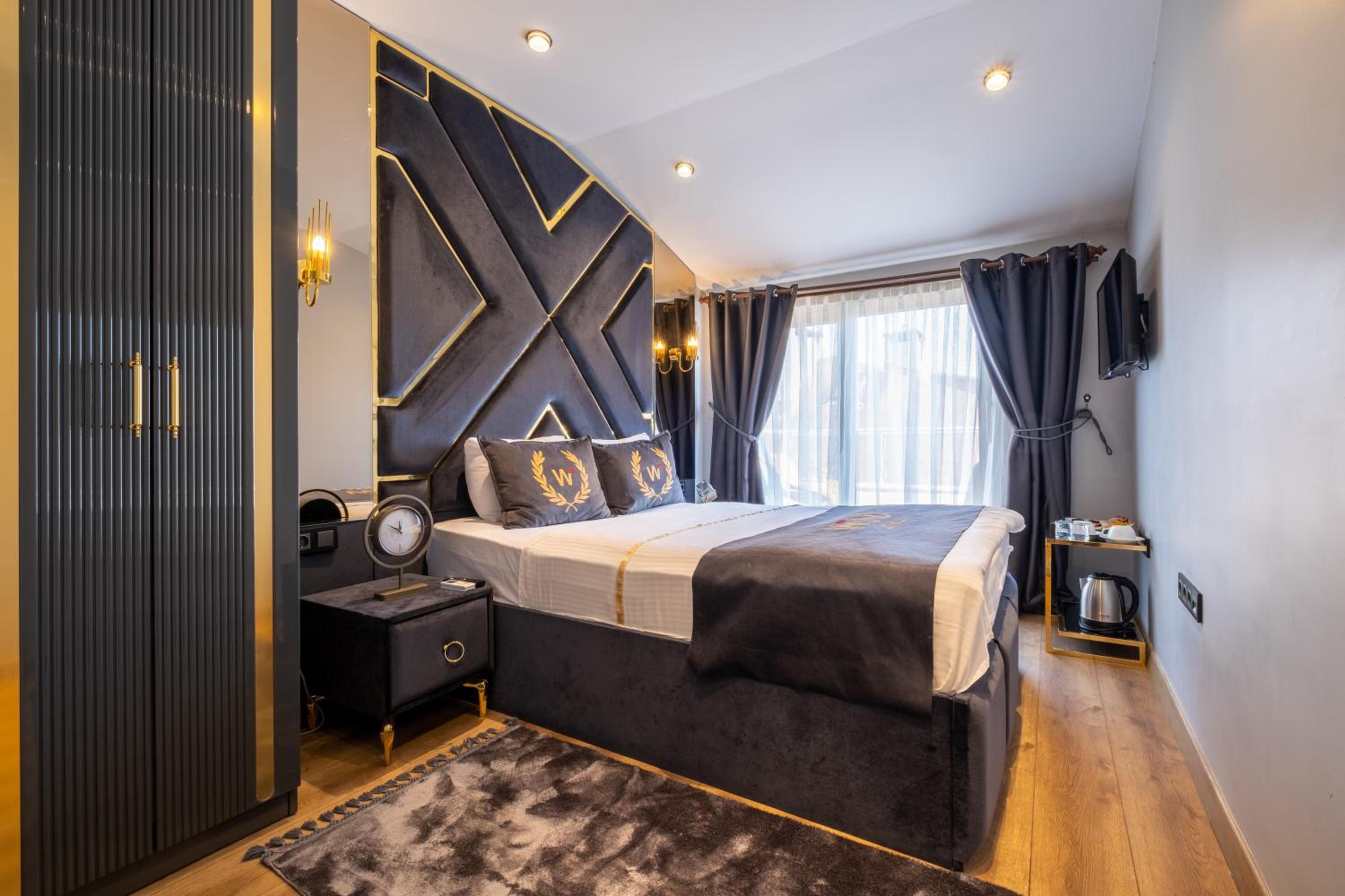 Wind Suit - Image 44