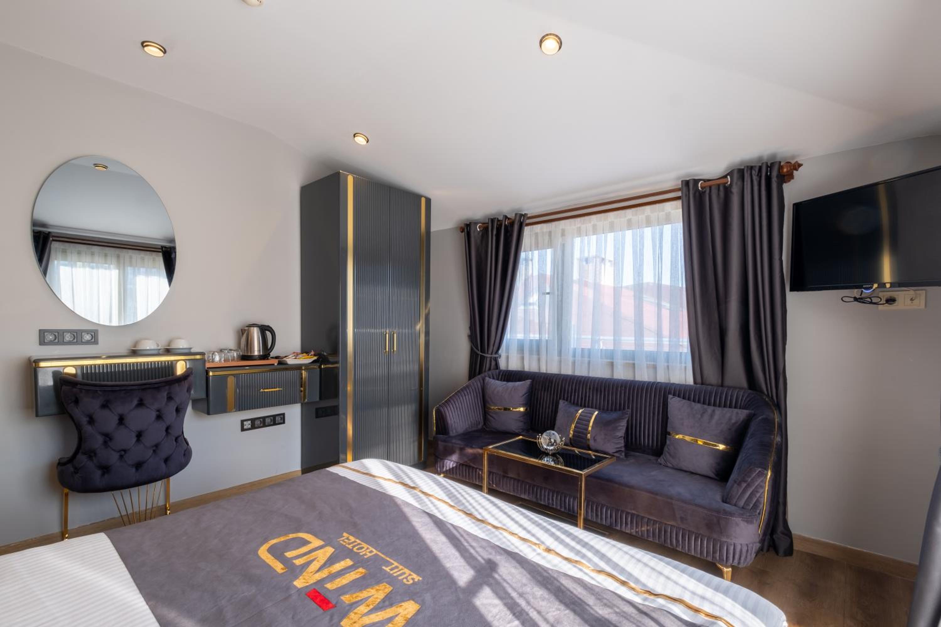 Wind Suit - Image 29