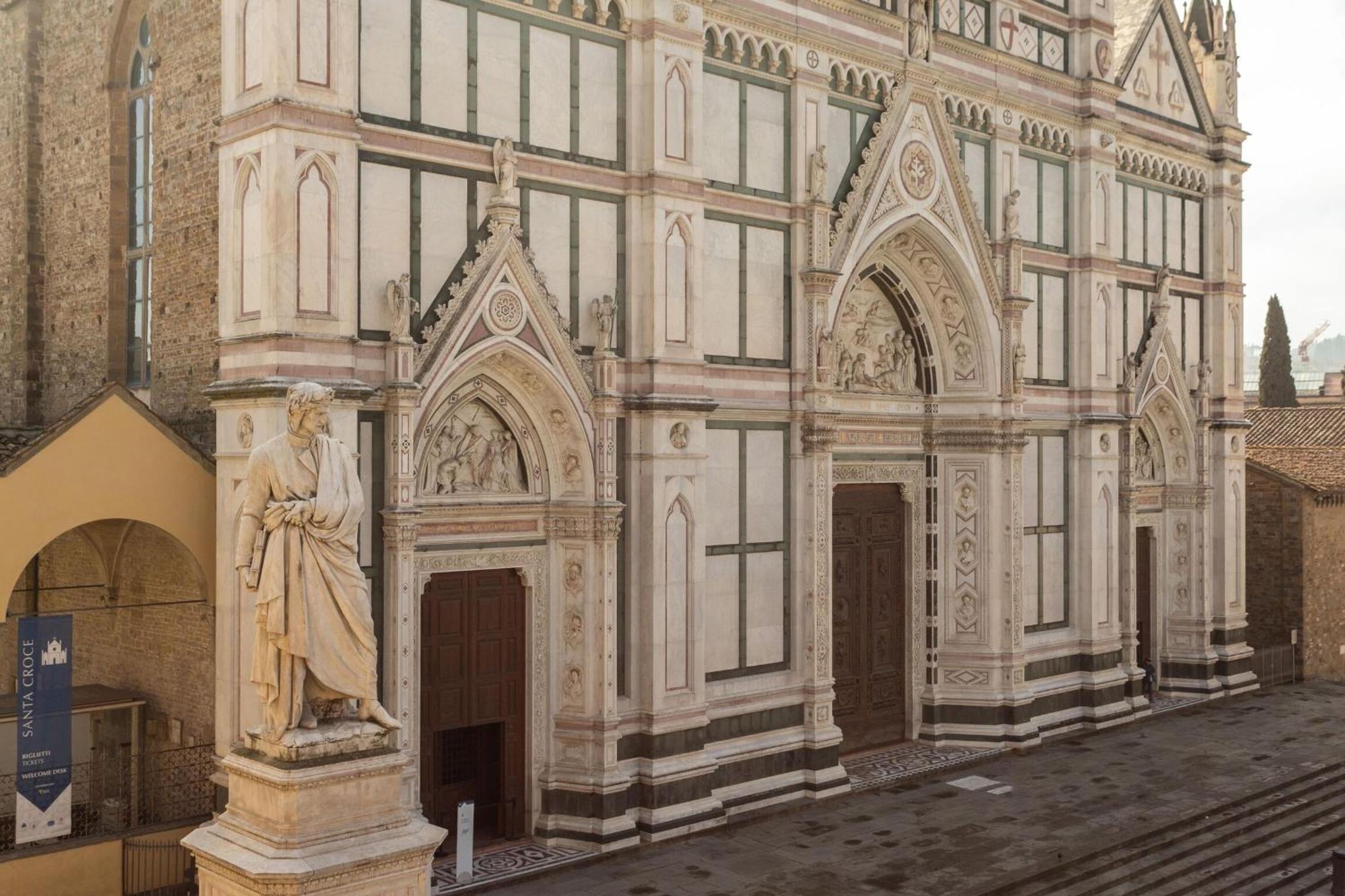 Santa Croce Dante's View Apartment with Terrace by Halldis