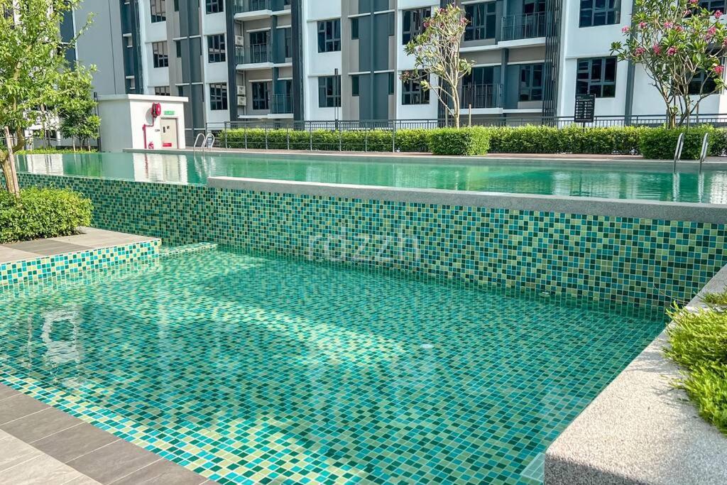 New Condo - Free Parking, Wifi, Near SZB & Ikea photo 7