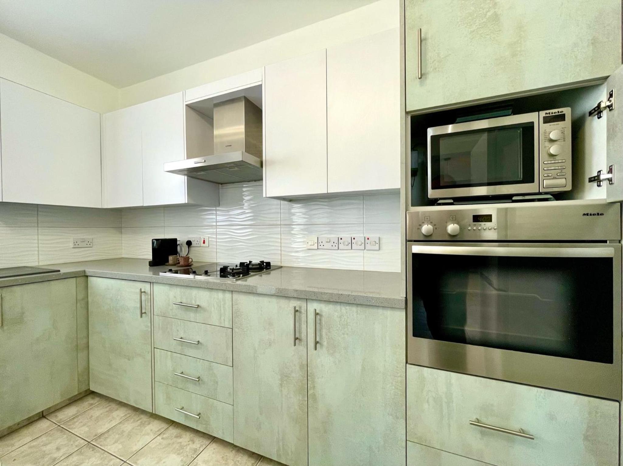 Platform 357 La Vie Royale Charming Apartment