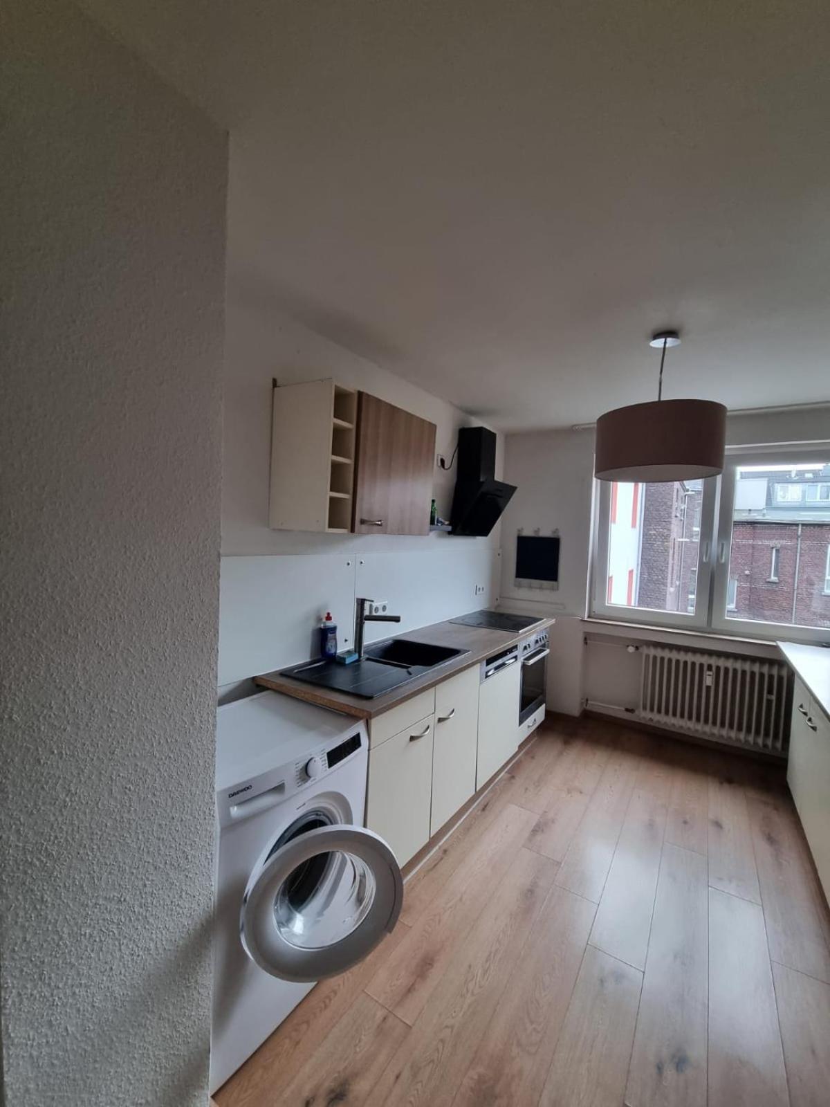 Neuss Vacations - Monteurwohnung Ferienwohnung Business Appartement Grenze Dusseldorf 6 Personen - Property Image 2