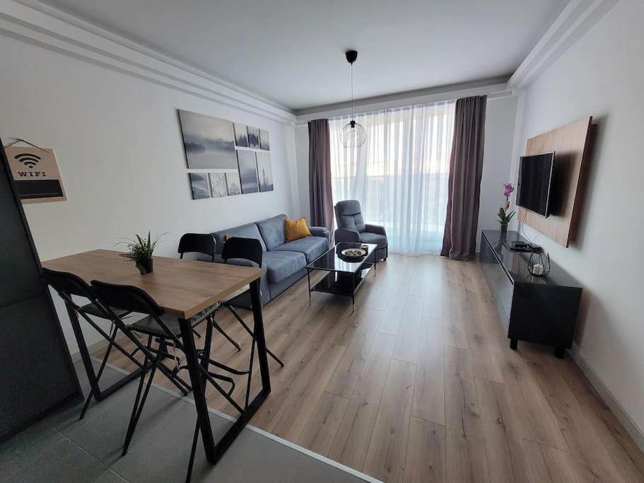 Apollo Sky apartment