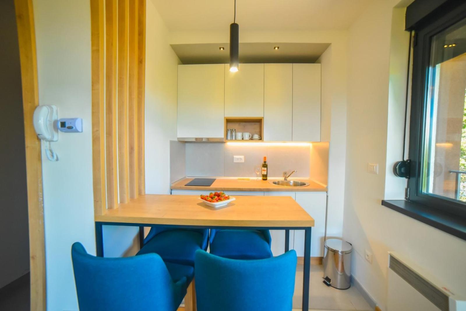 Apartman 57, Titova vila, Zlatibor
