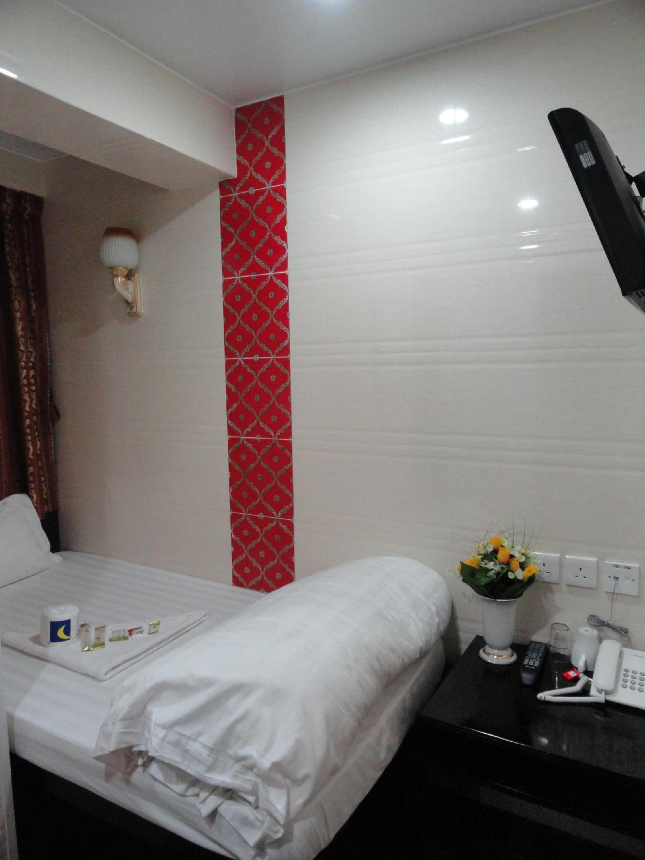 Day and Night Hostel Block D 10th floor 24 HOUR RECEPTION