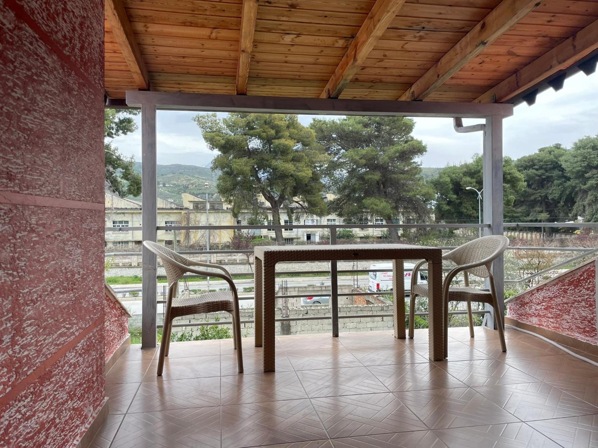 Berat Entryway