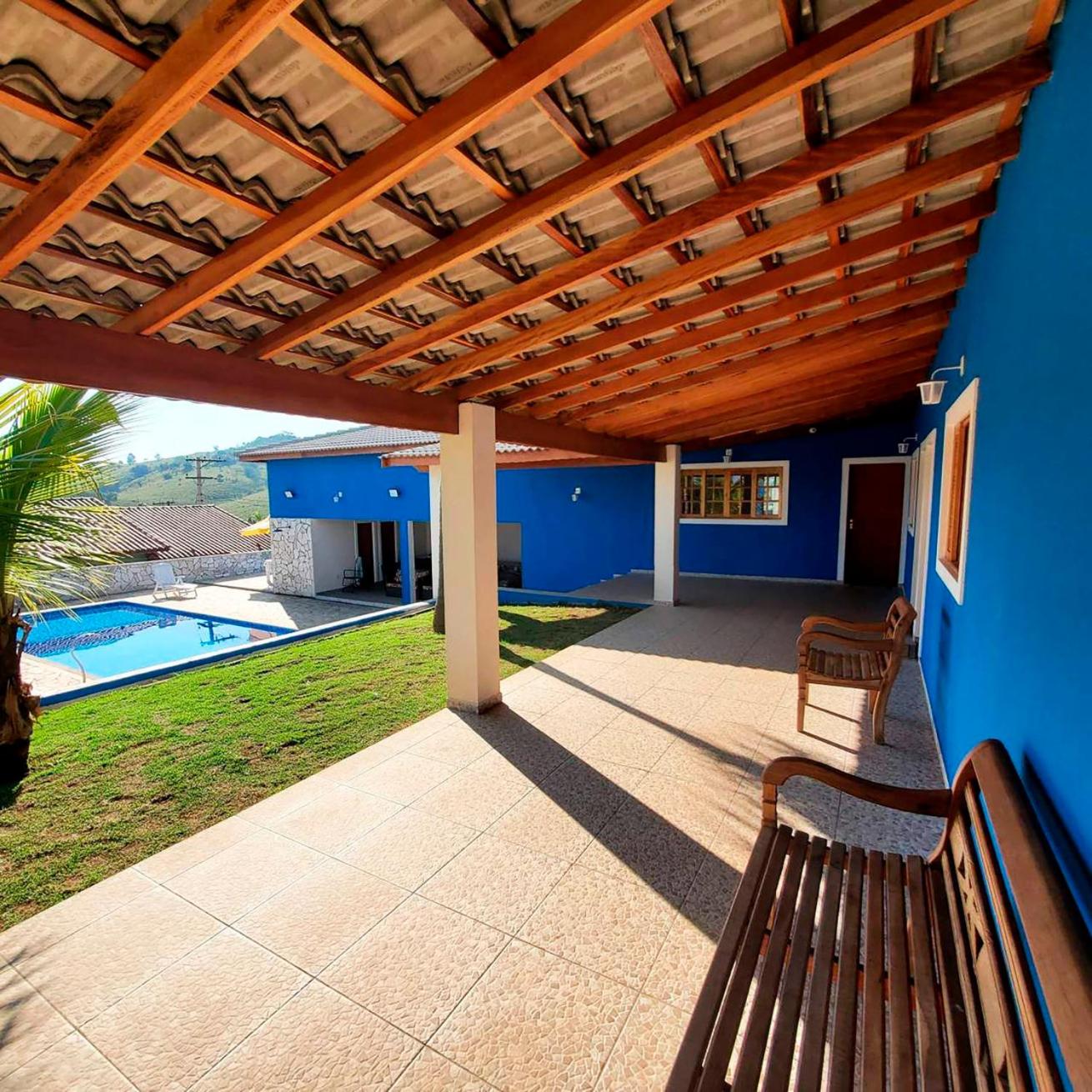 Casa de campo com Wi-Fi e Piscina em Mairinque SP