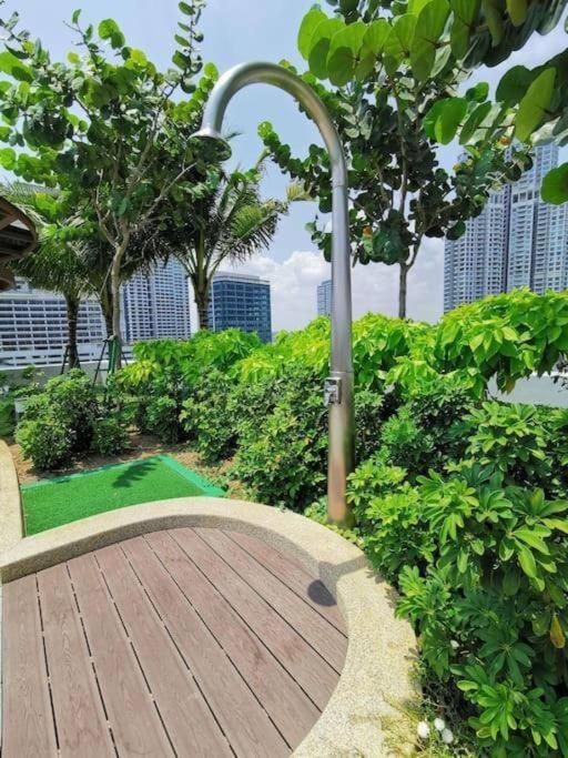 Almas suites Seaview NETFLIX!100mbps By STAY view 5
