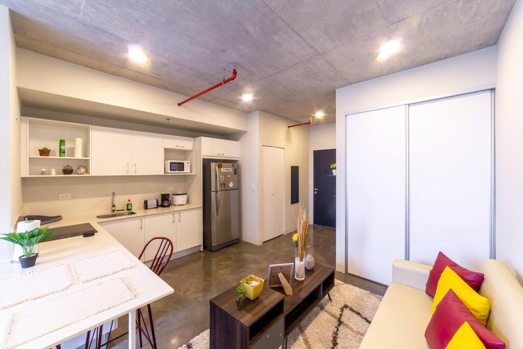 2512 URBN Escalante Hermoso Loft SIN PARQUEO