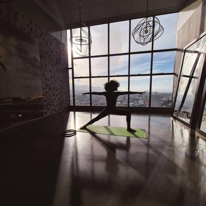 2512 URBN Escalante Hermoso Loft SIN PARQUEO