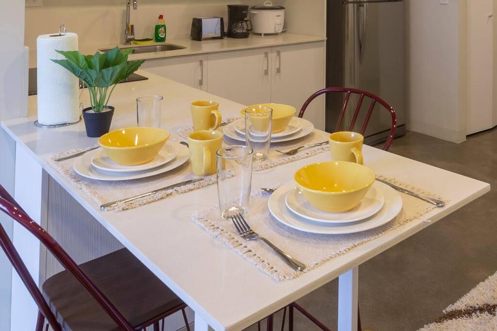 2512 URBN Escalante Hermoso Loft SIN PARQUEO