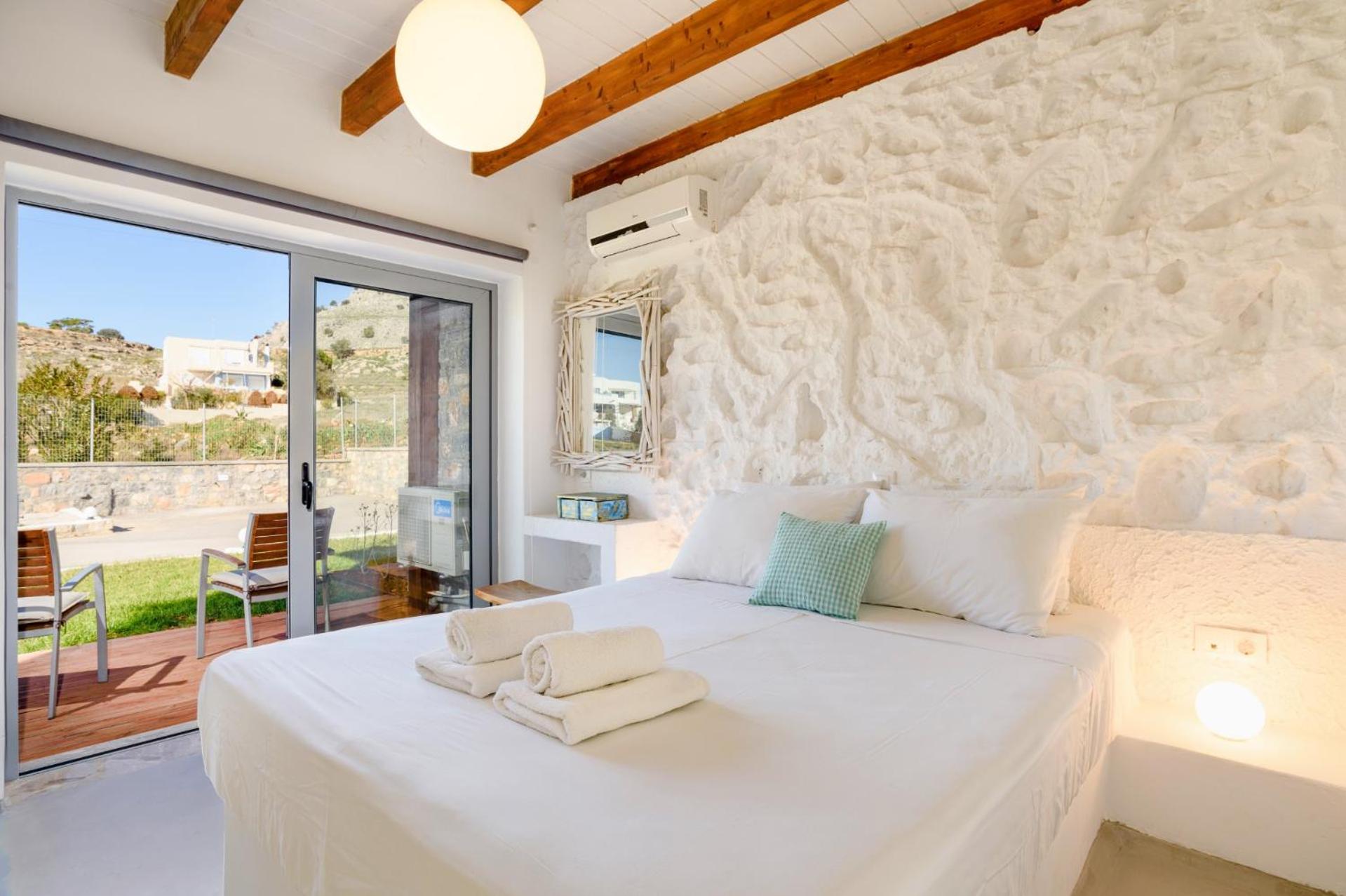 Villa Chloe Seastone by Villa Plus view 4