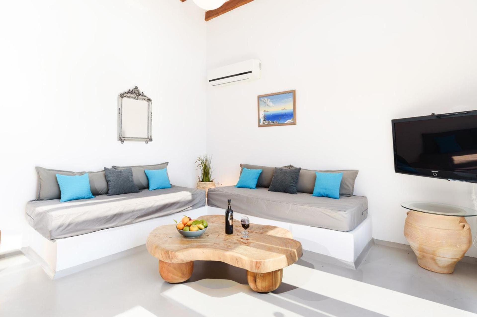Villa Alcyone Seastone by Villa Plus view 5