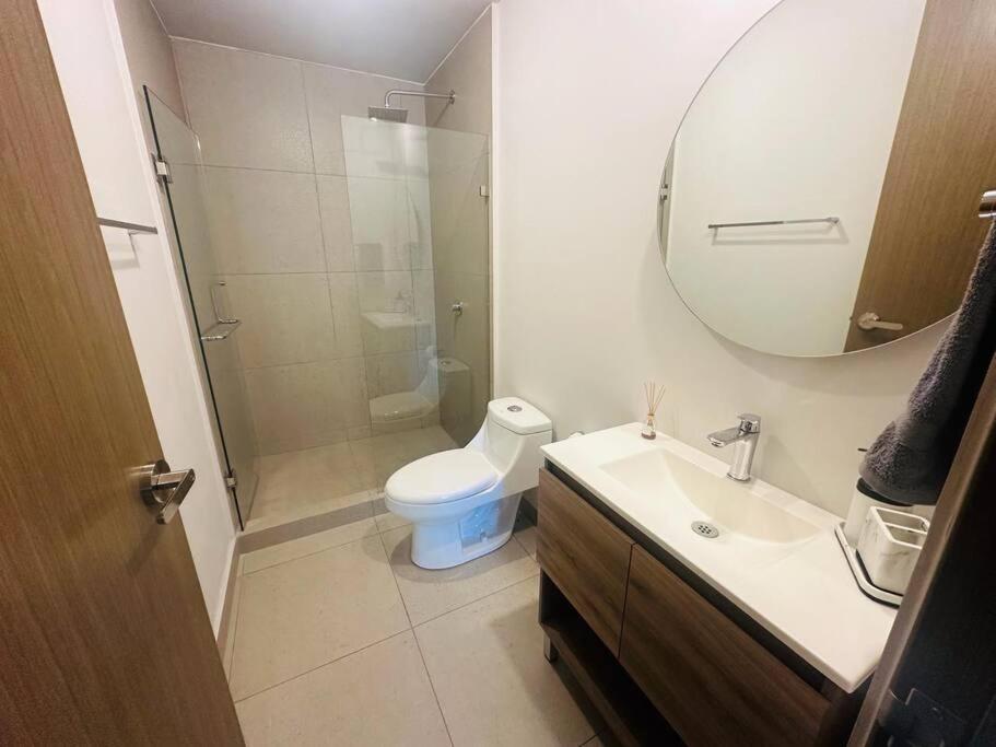 Modern Apartment Steps from Santa Lucia 2Bds/6 Pax - Property Image 4