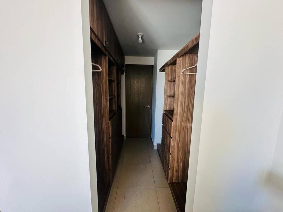 Modern Apartment Steps from Santa Lucia 2Bds/6 Pax - Property Image 9