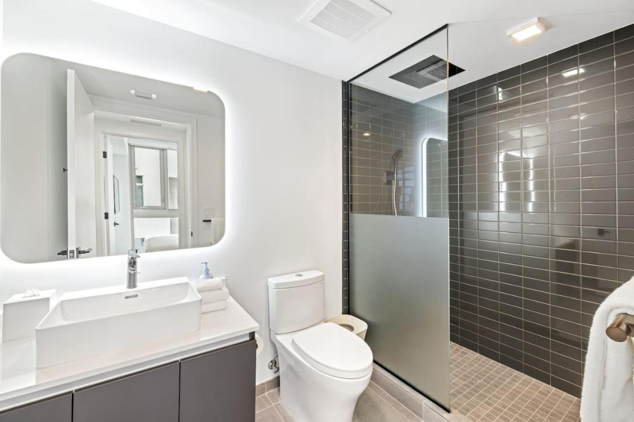 Ocean View Downtown 1 Bedroom Condo Pool and Fitness