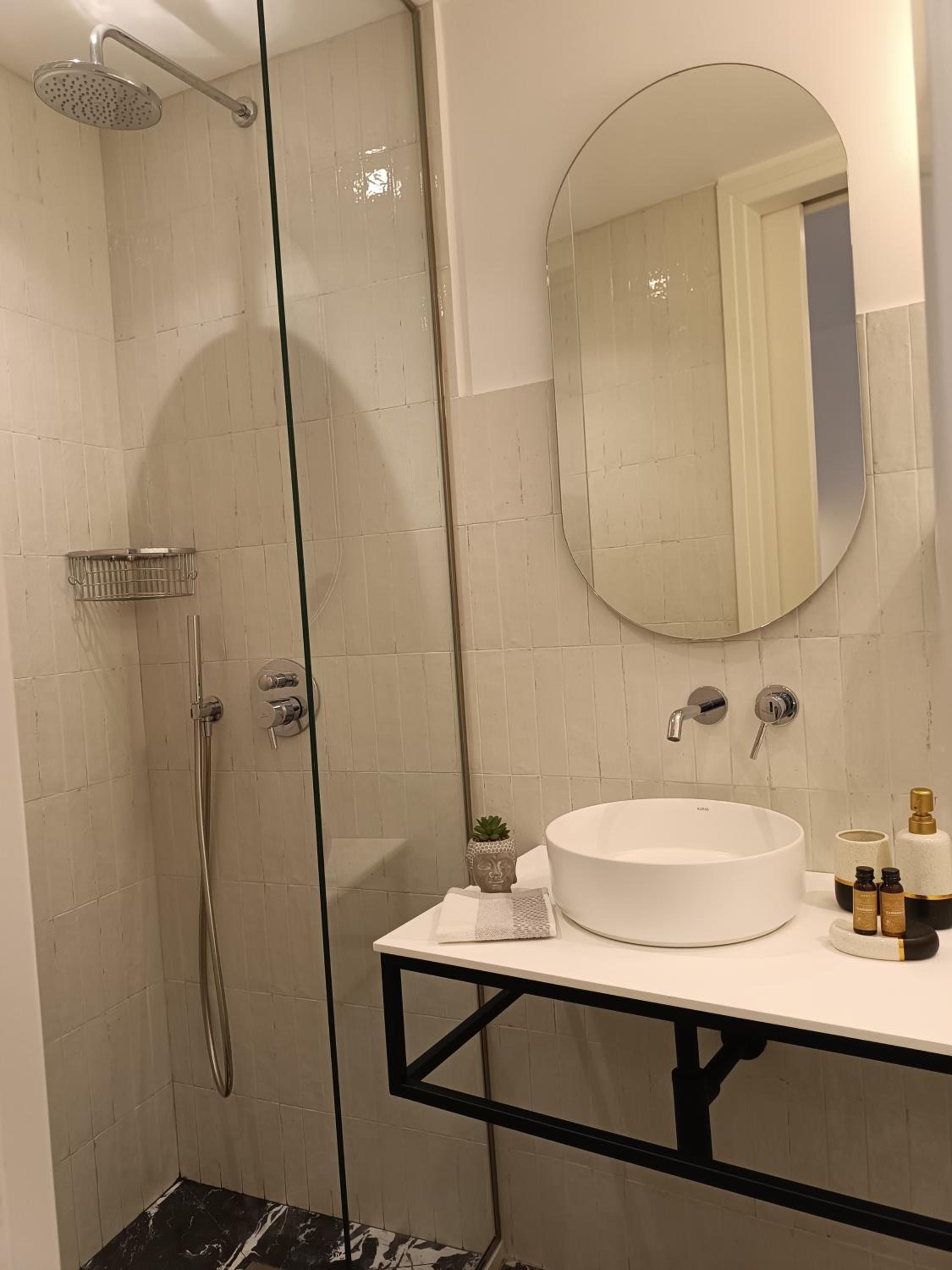 MUSES LUXURY SUITES