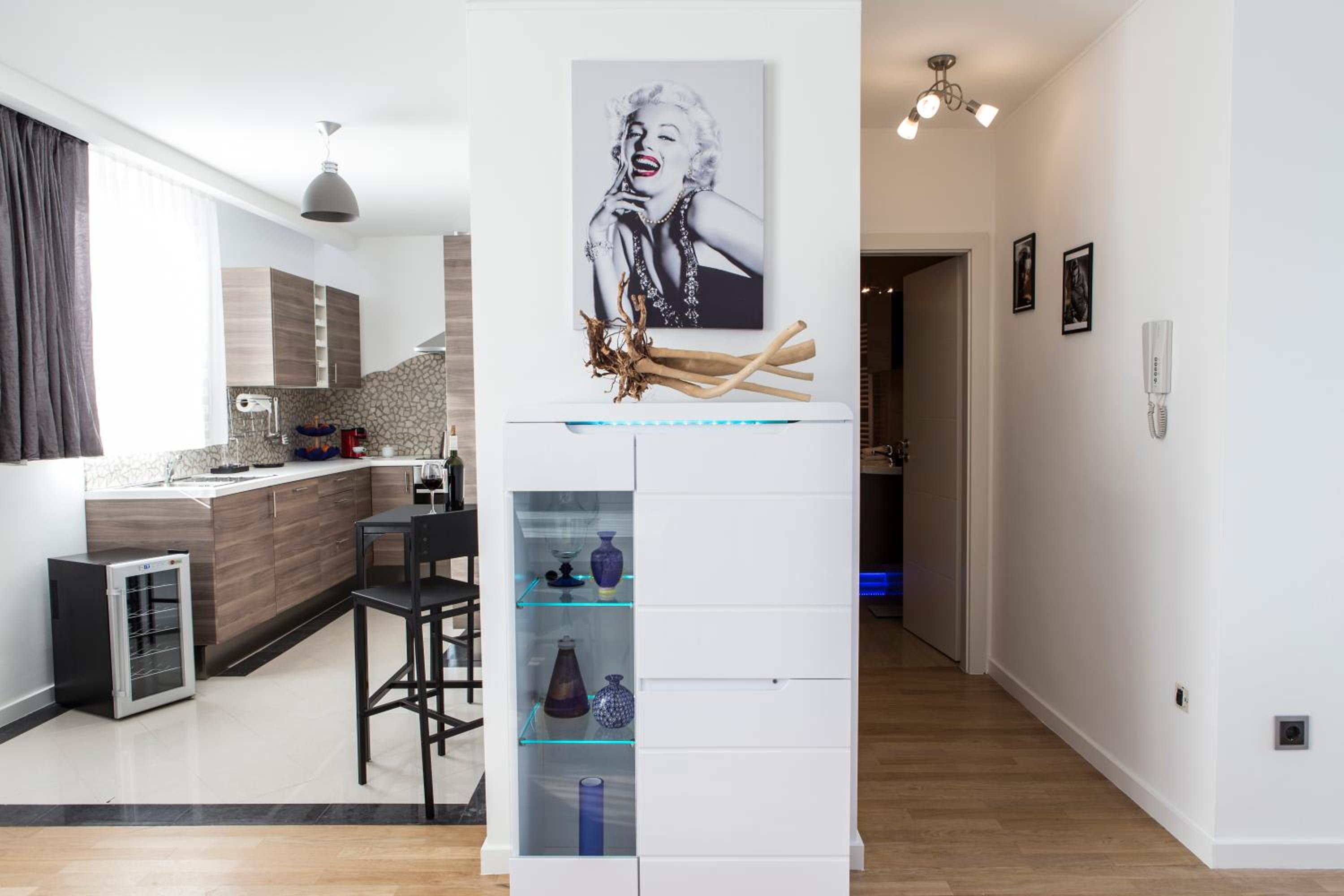 The Queen Luxury Apartments - Villa Marilyn