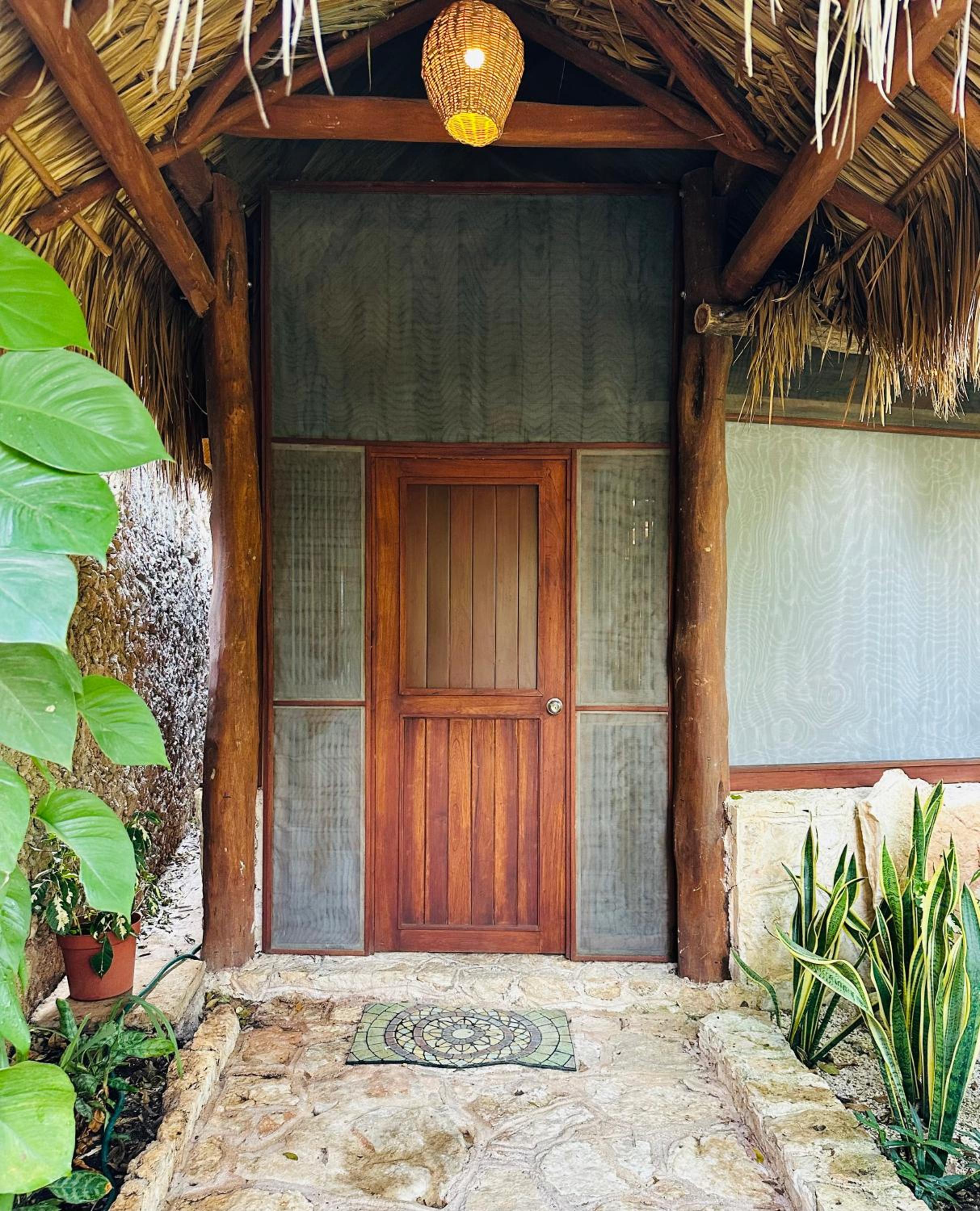 Hotel Casa Quetzal Hotel - Image 1