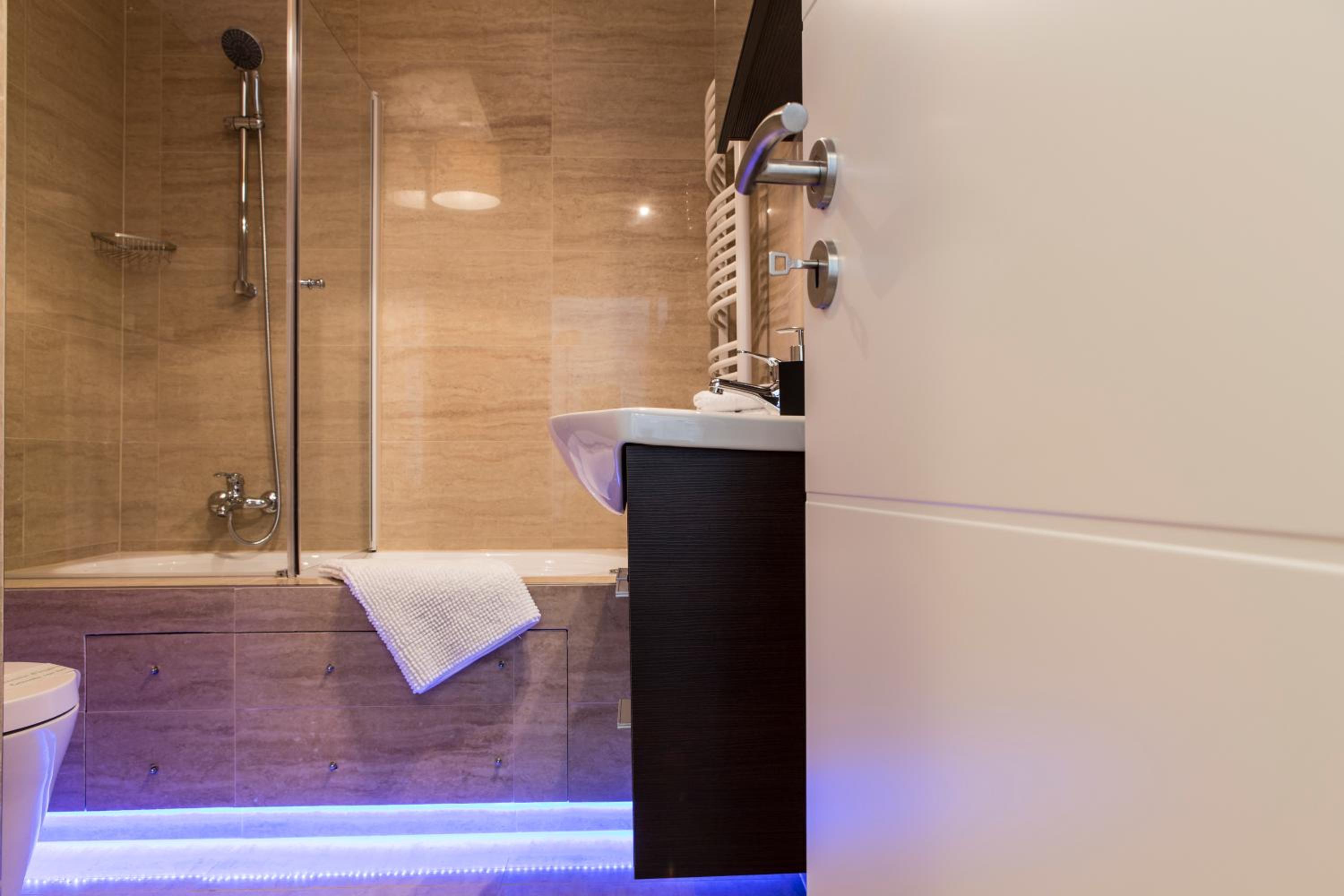 The Queen Luxury Apartments - Villa Marilyn