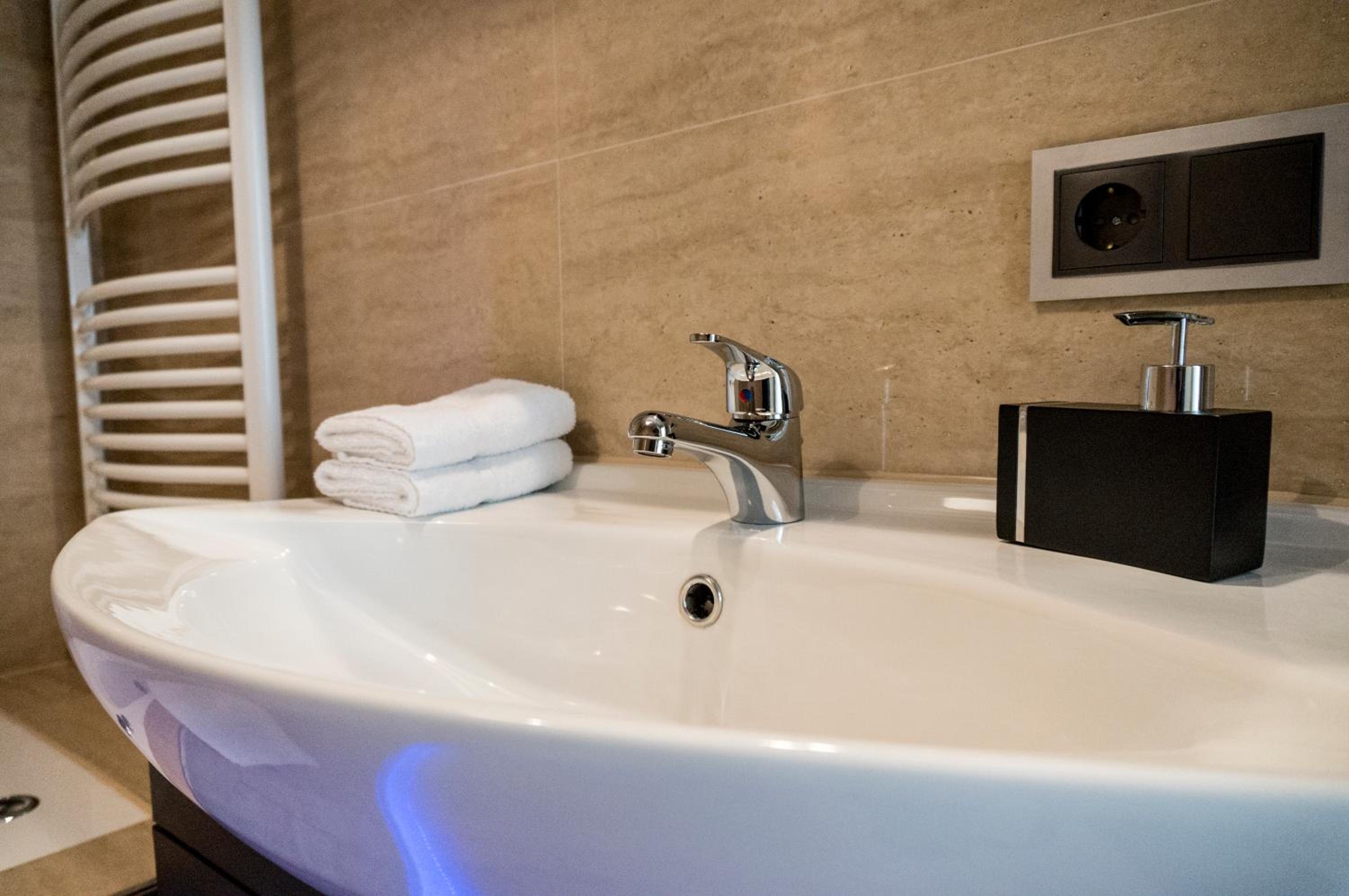 The Queen Luxury Apartments - Villa Marilyn