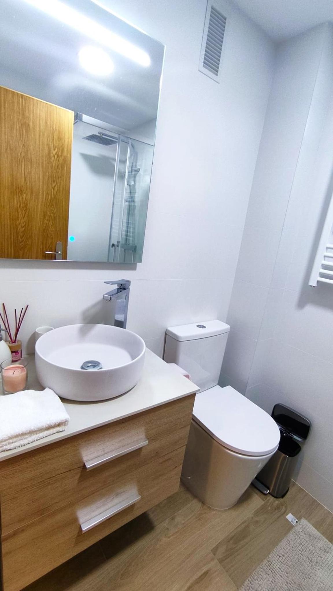 Stylish Seaview Apartment