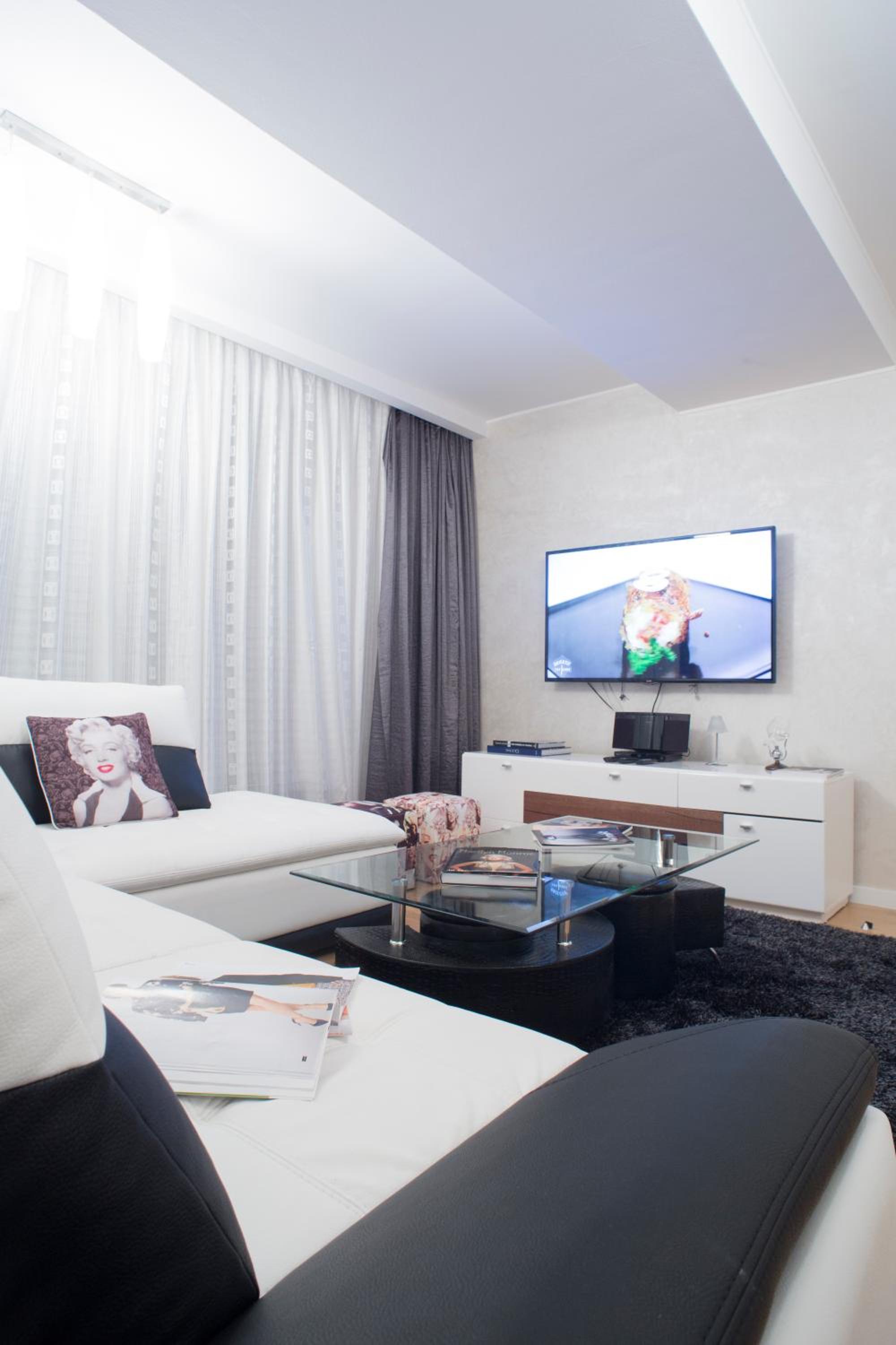 The Queen Luxury Apartments - Villa Marilyn