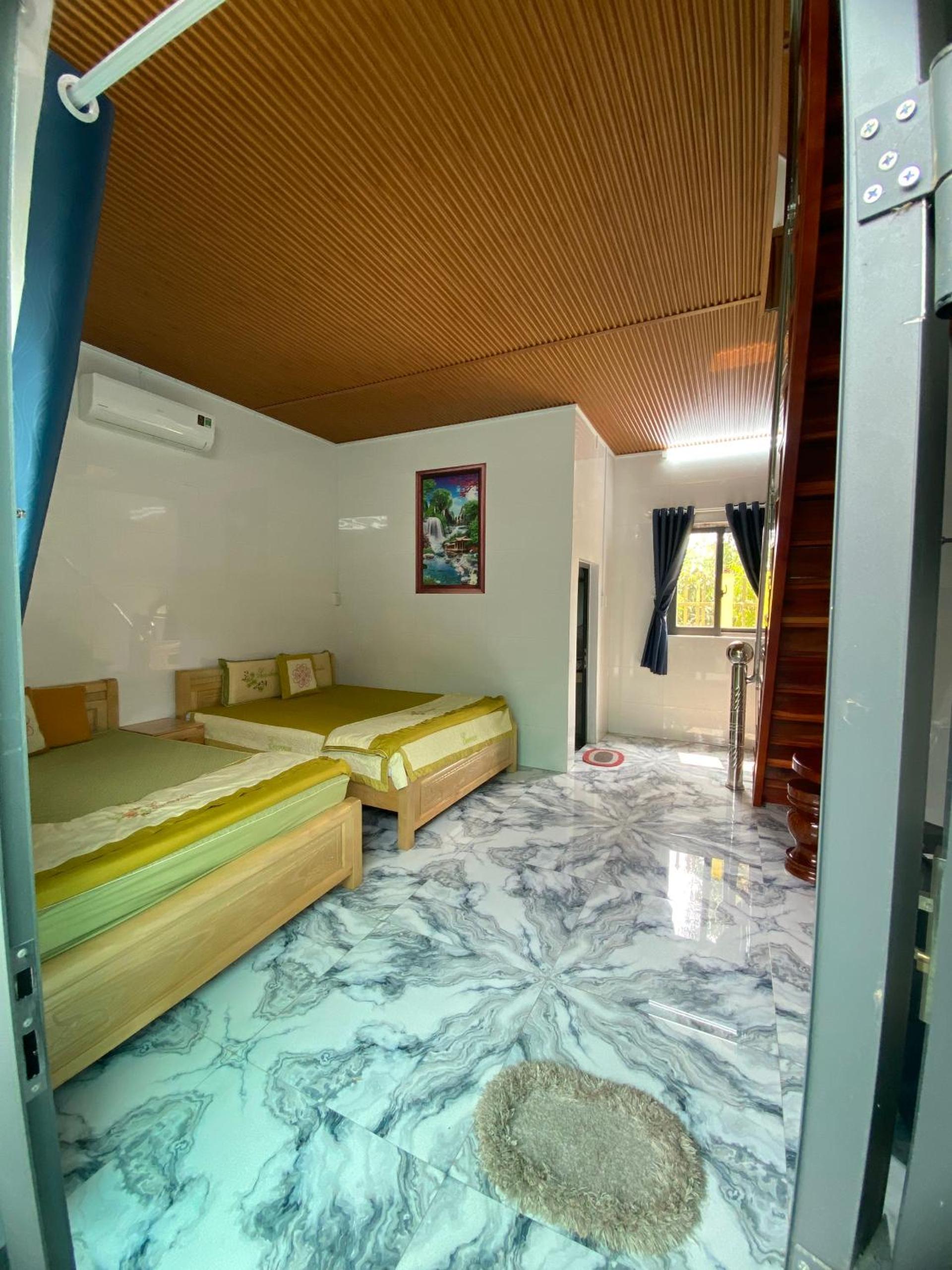 Homestay Tuyết Anh view 2