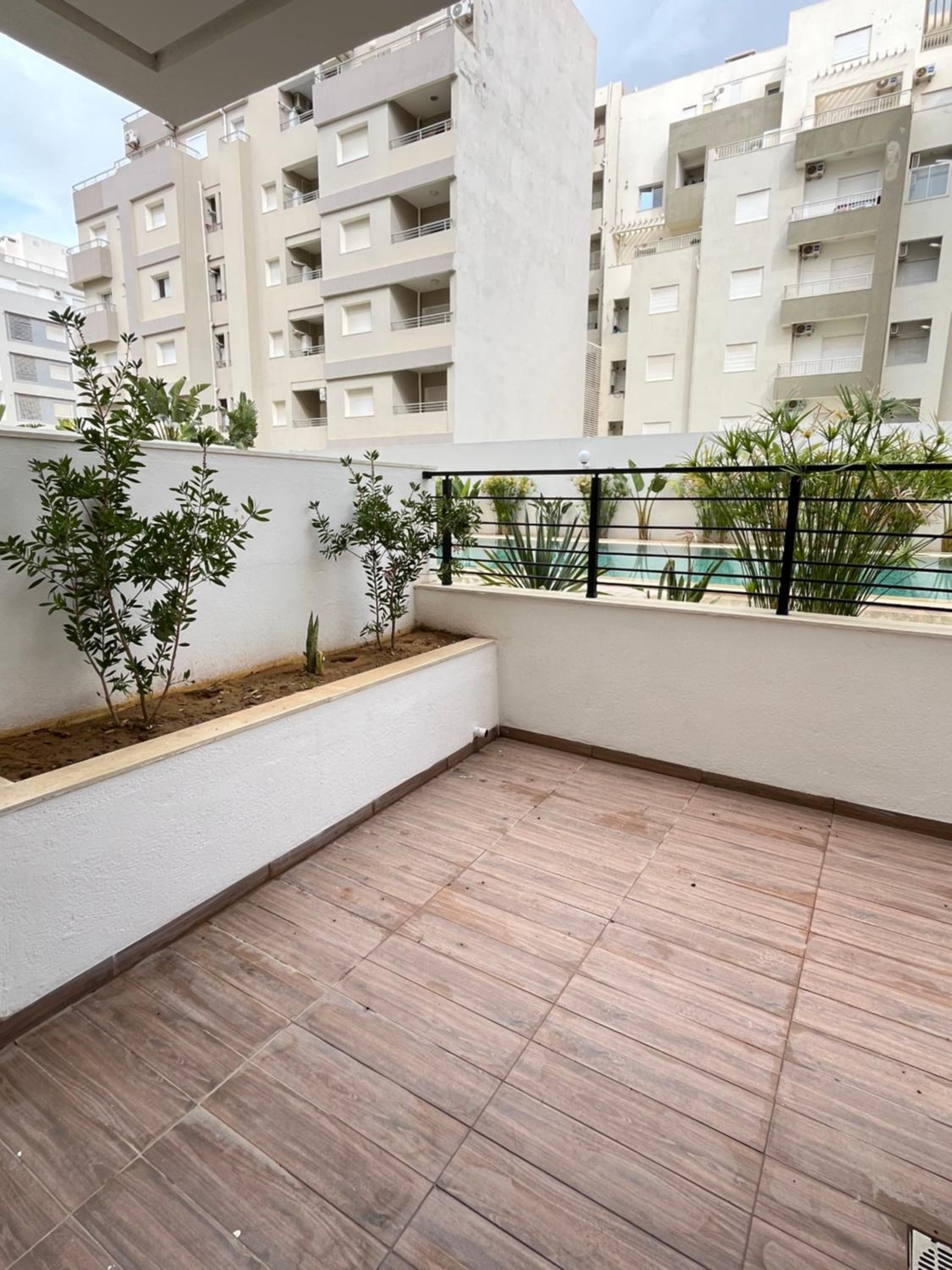 Appartement s+1 avec terrasse view 4