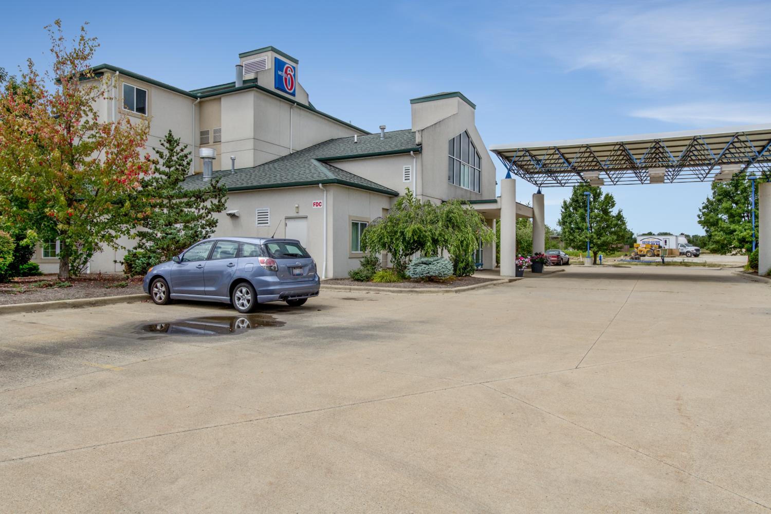 Motel 6-Medina, OH - Cleveland