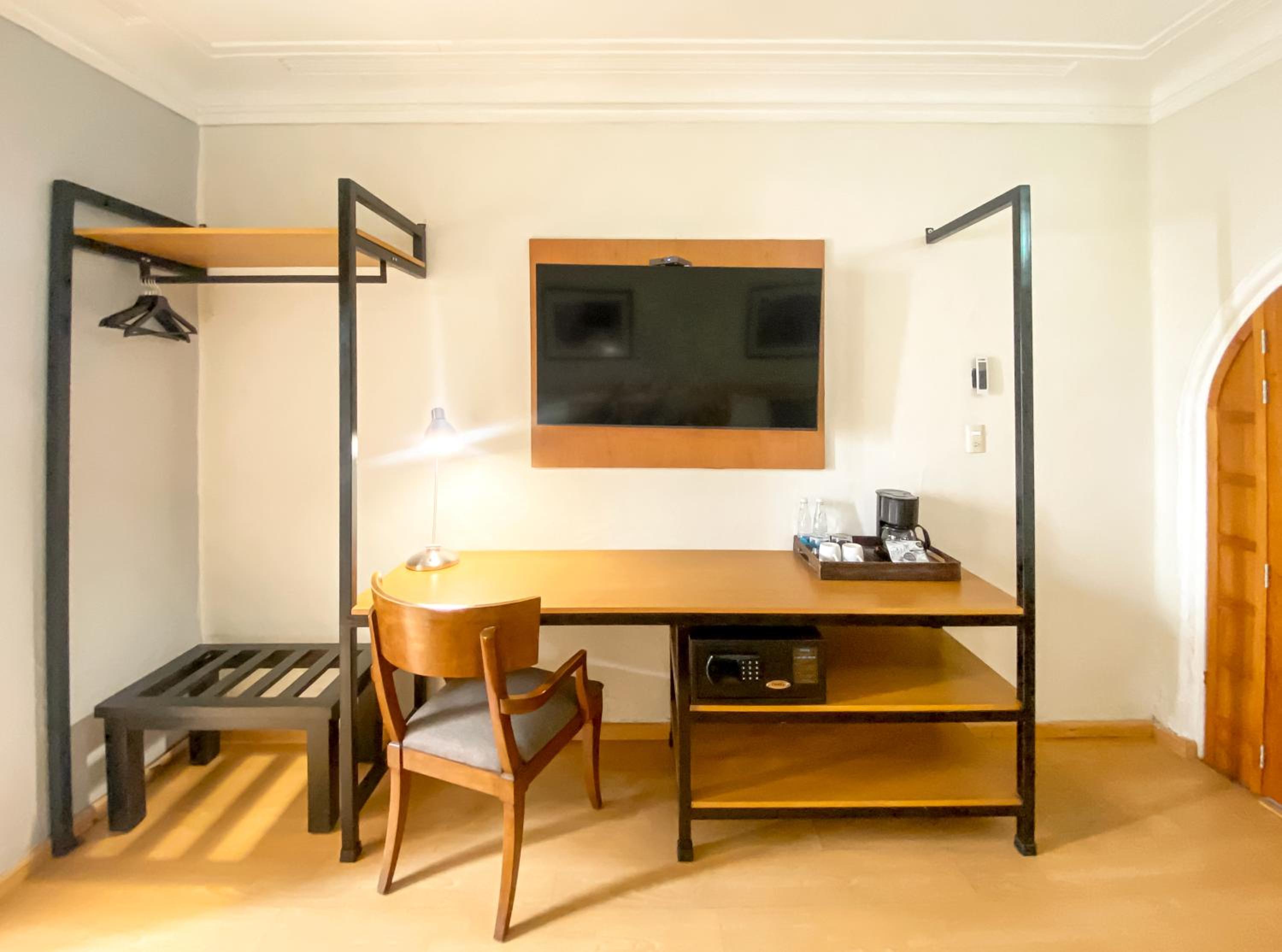 Hotel Casa Condesa Amatlan 84 by Riberana