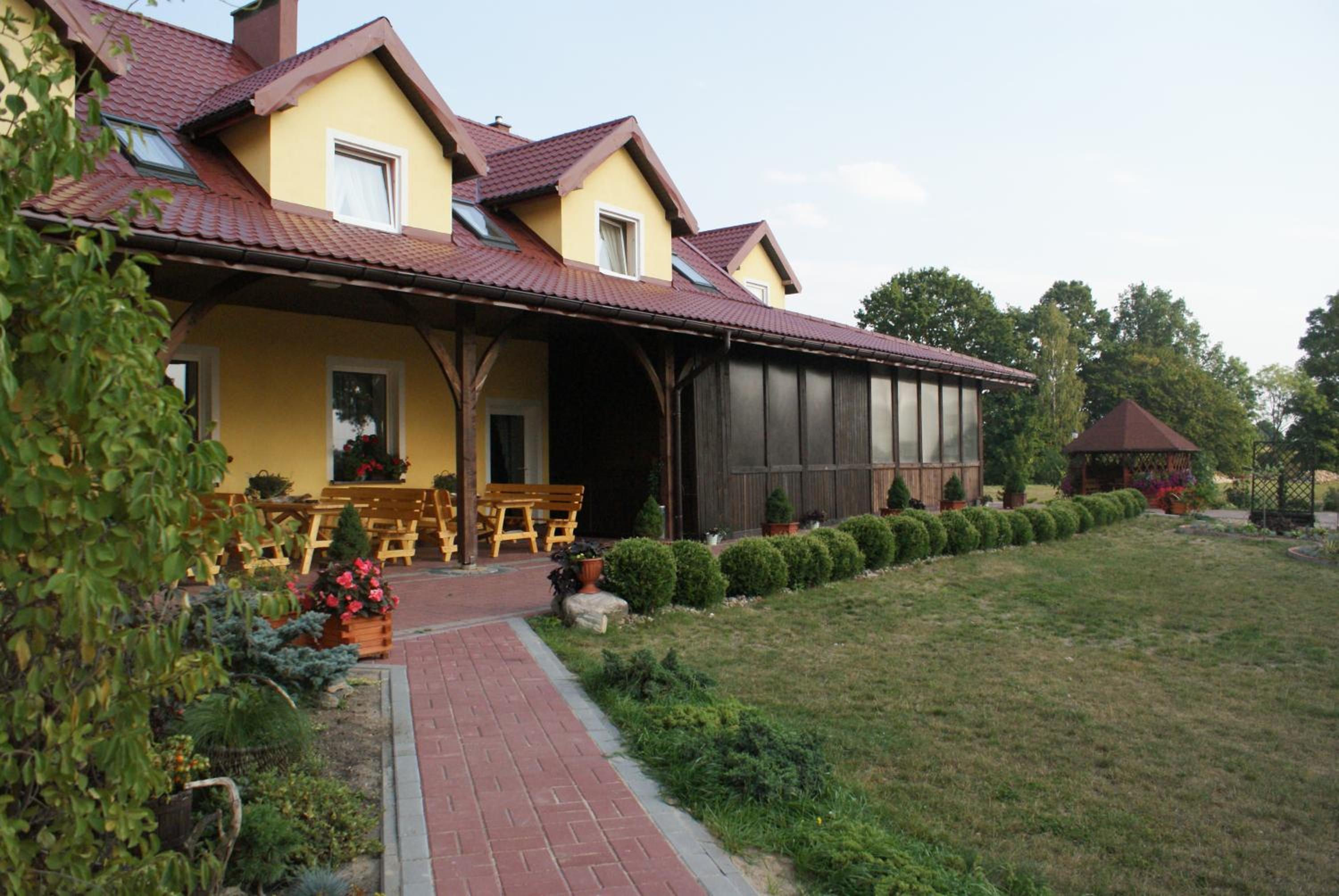 Photo 13