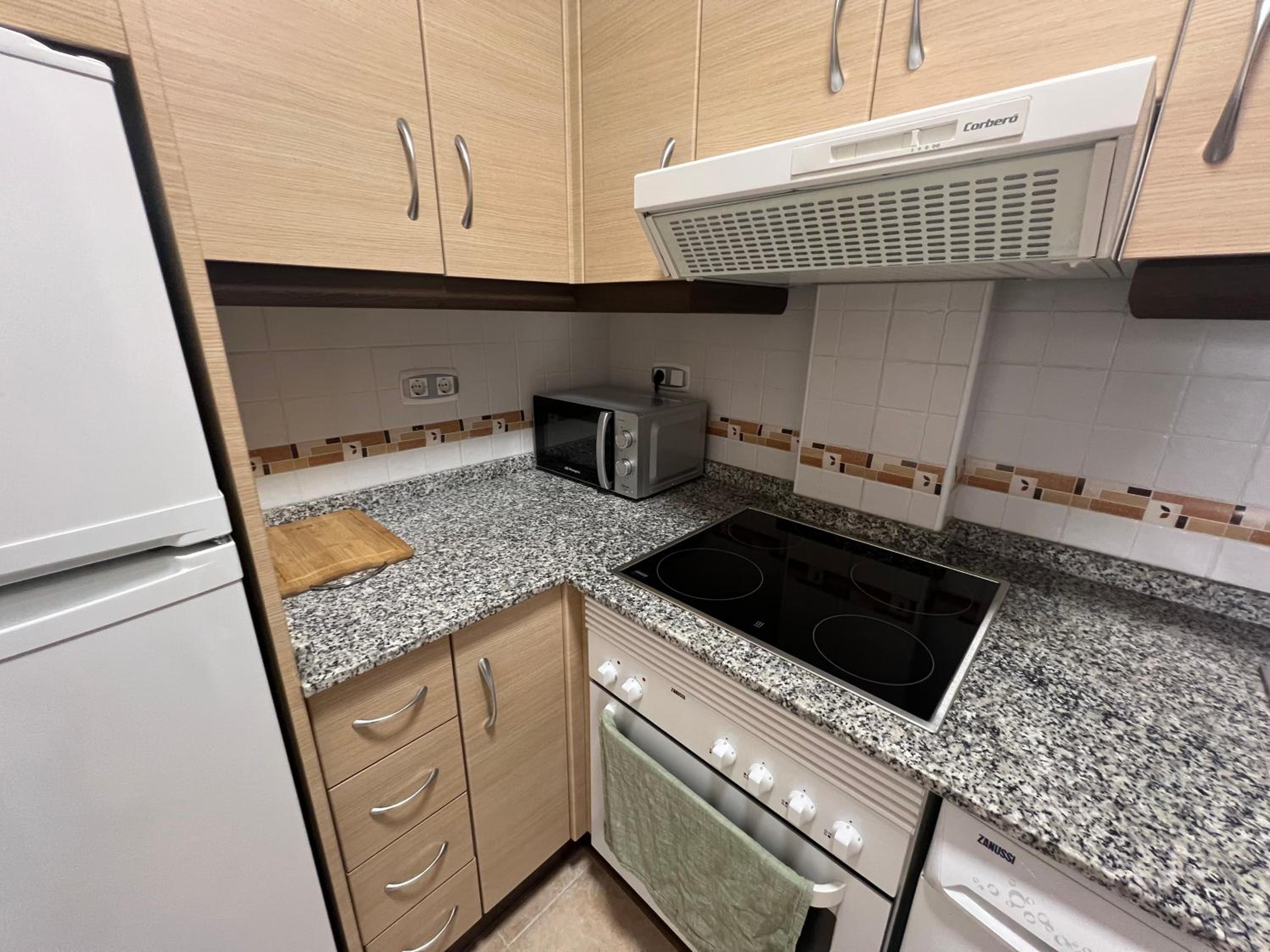 Apartamento entero con terraza y piscina