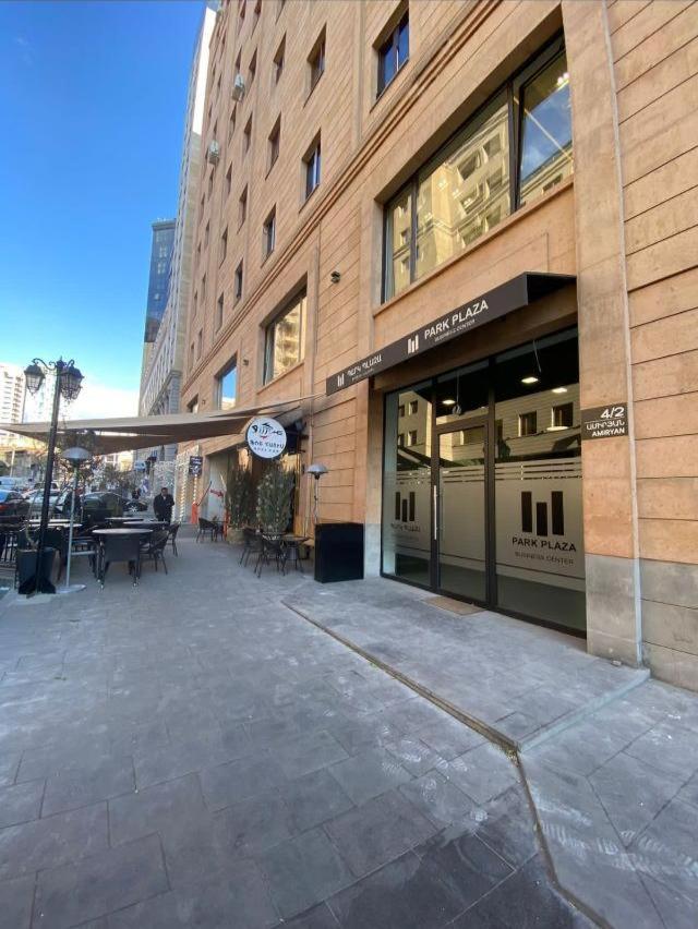Exclusive & Brilliant 2 Bedroom in CITY CENTER, by Republic Square
