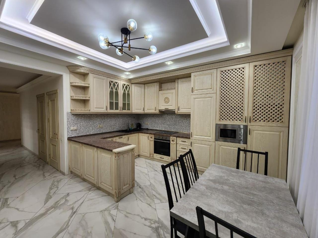 Exclusive & Brilliant 2 Bedroom in CITY CENTER, by Republic Square