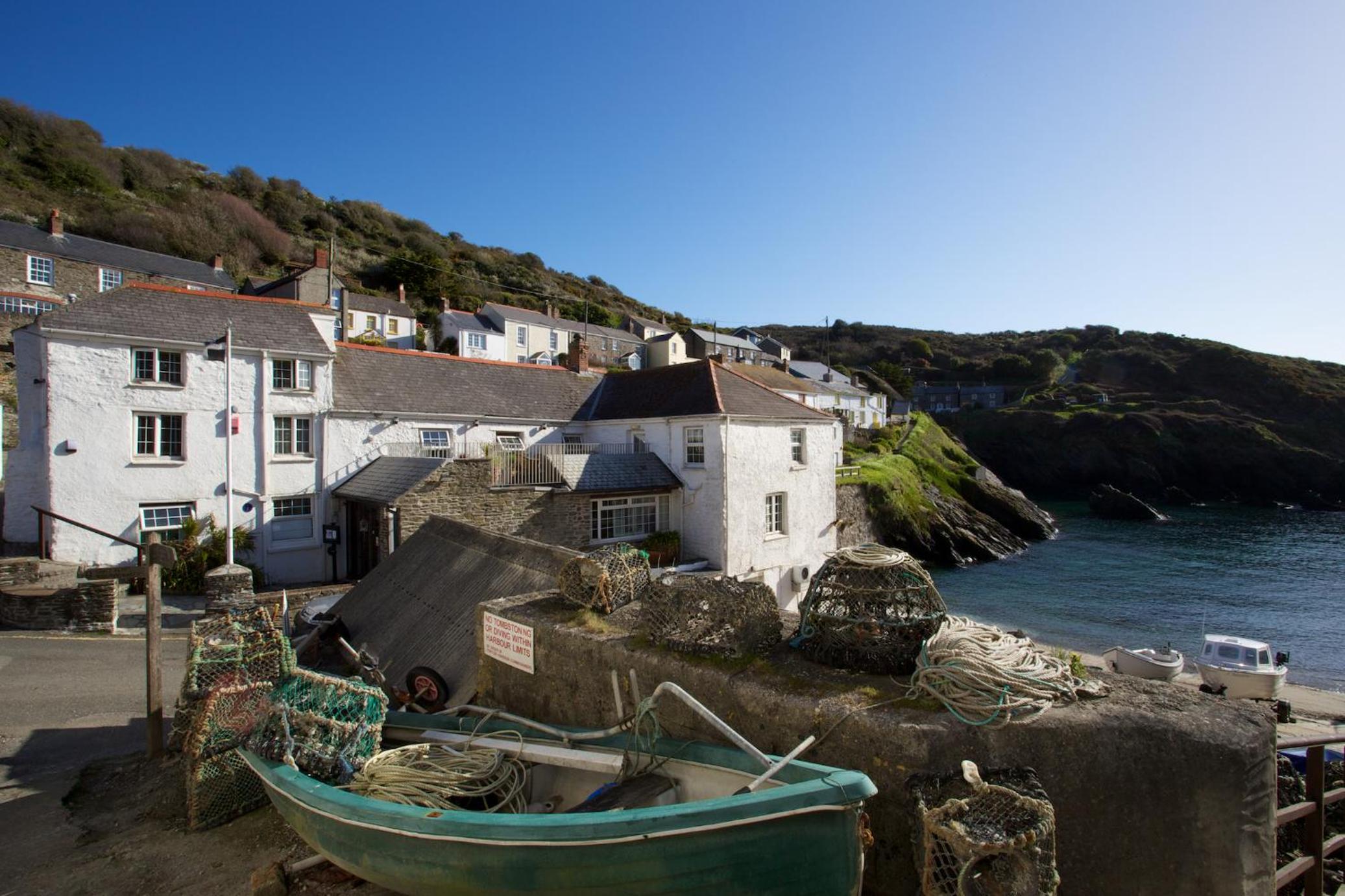 Cottages at the Lugger view 5