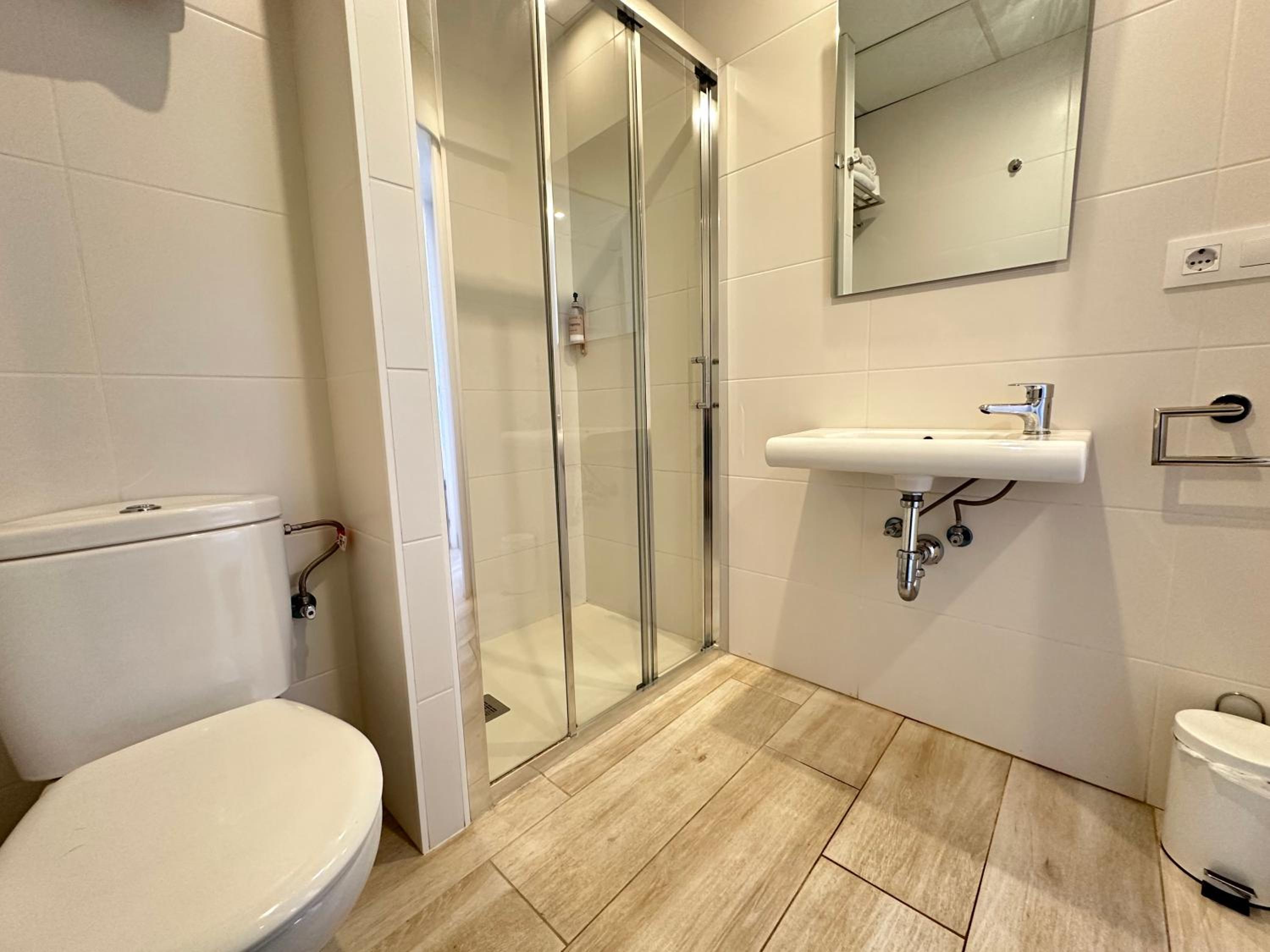 Agi Gloria Rooms