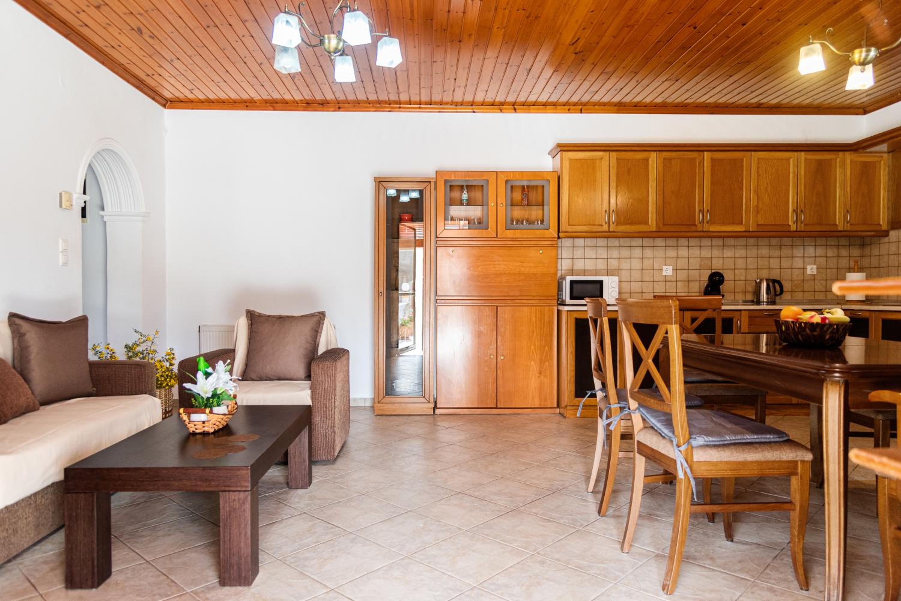Loutra Holiday House