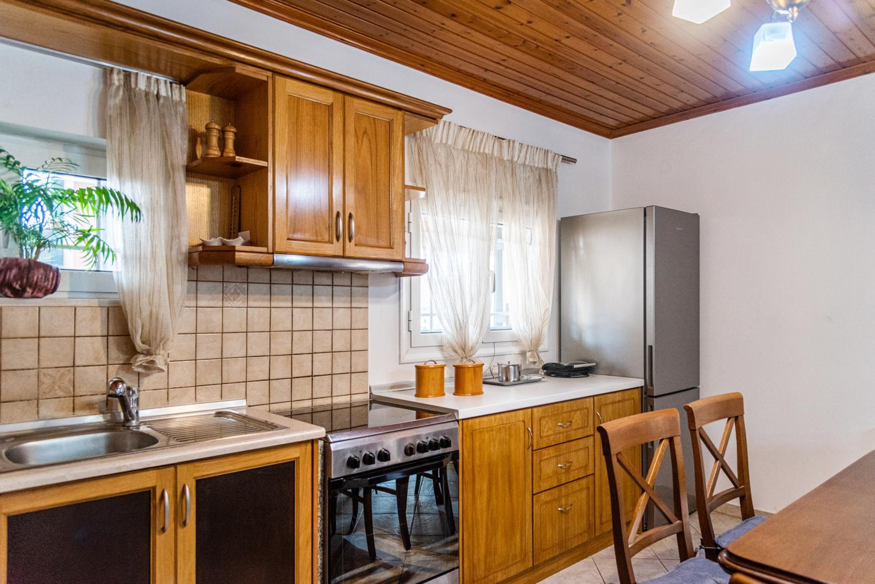 Loutra Holiday House