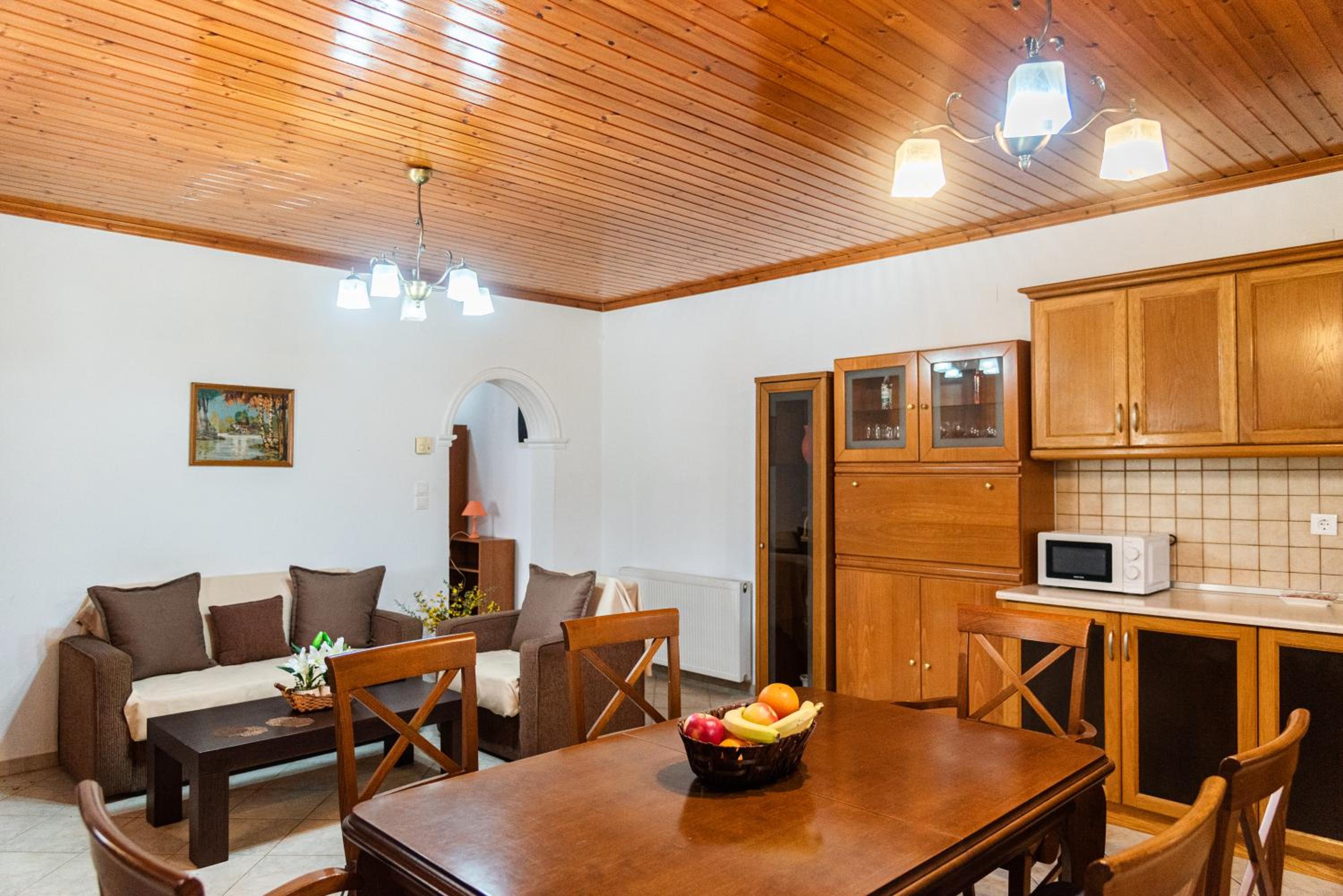 Loutra Holiday House