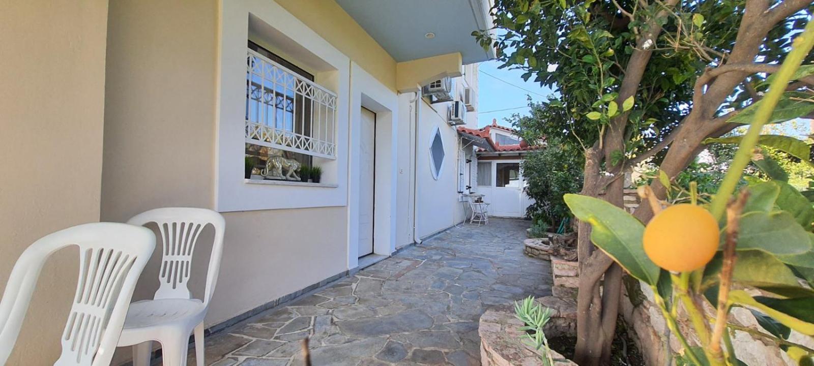 Photo 48