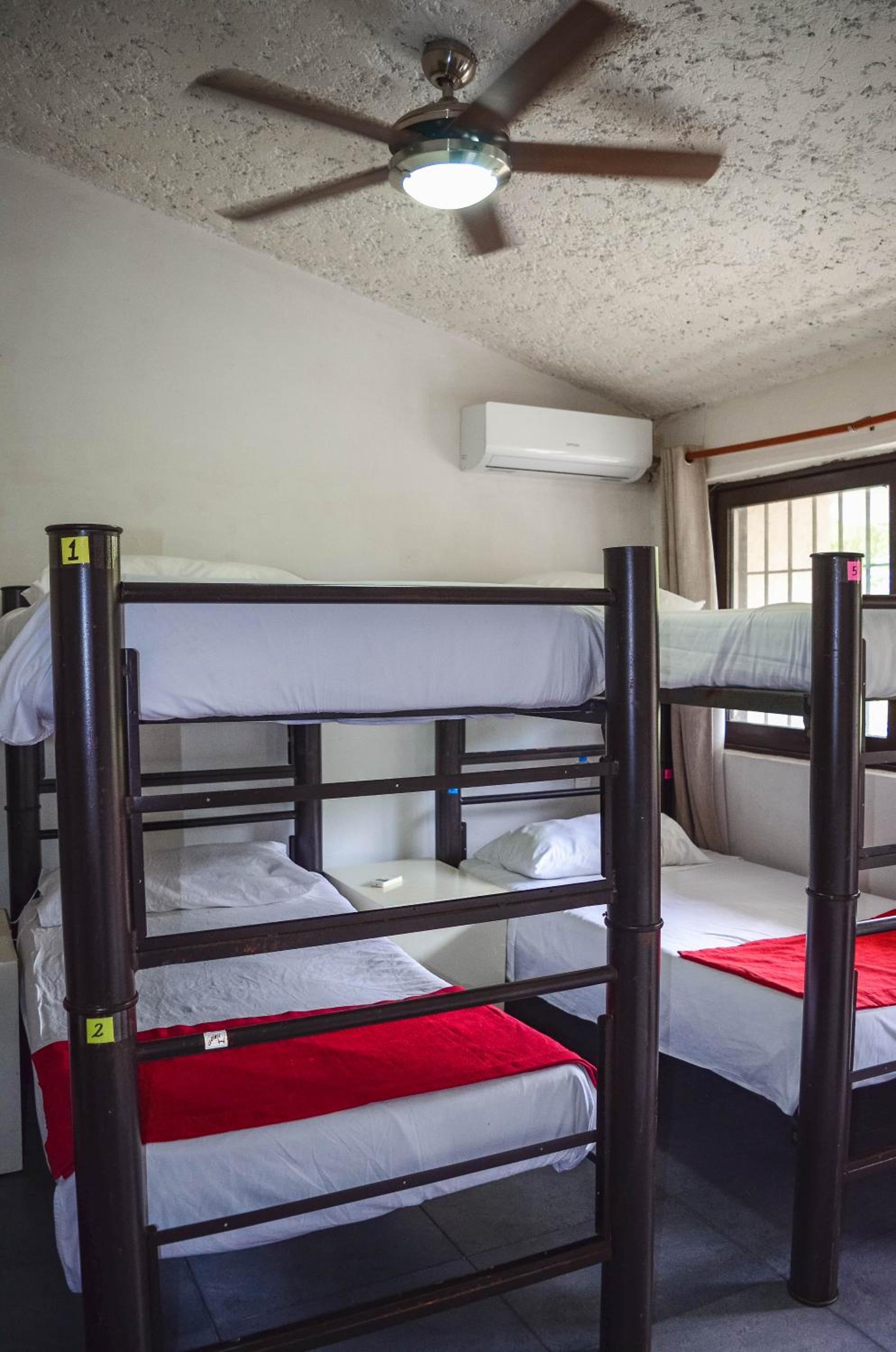 Naranjo Hostel