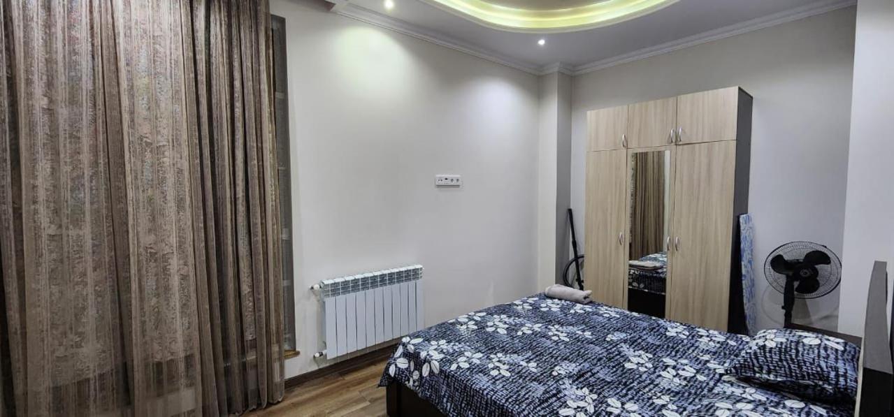 Love Chic LIVING - Modern 1 Bedroom By Republic Square, Middle of Center, New Building